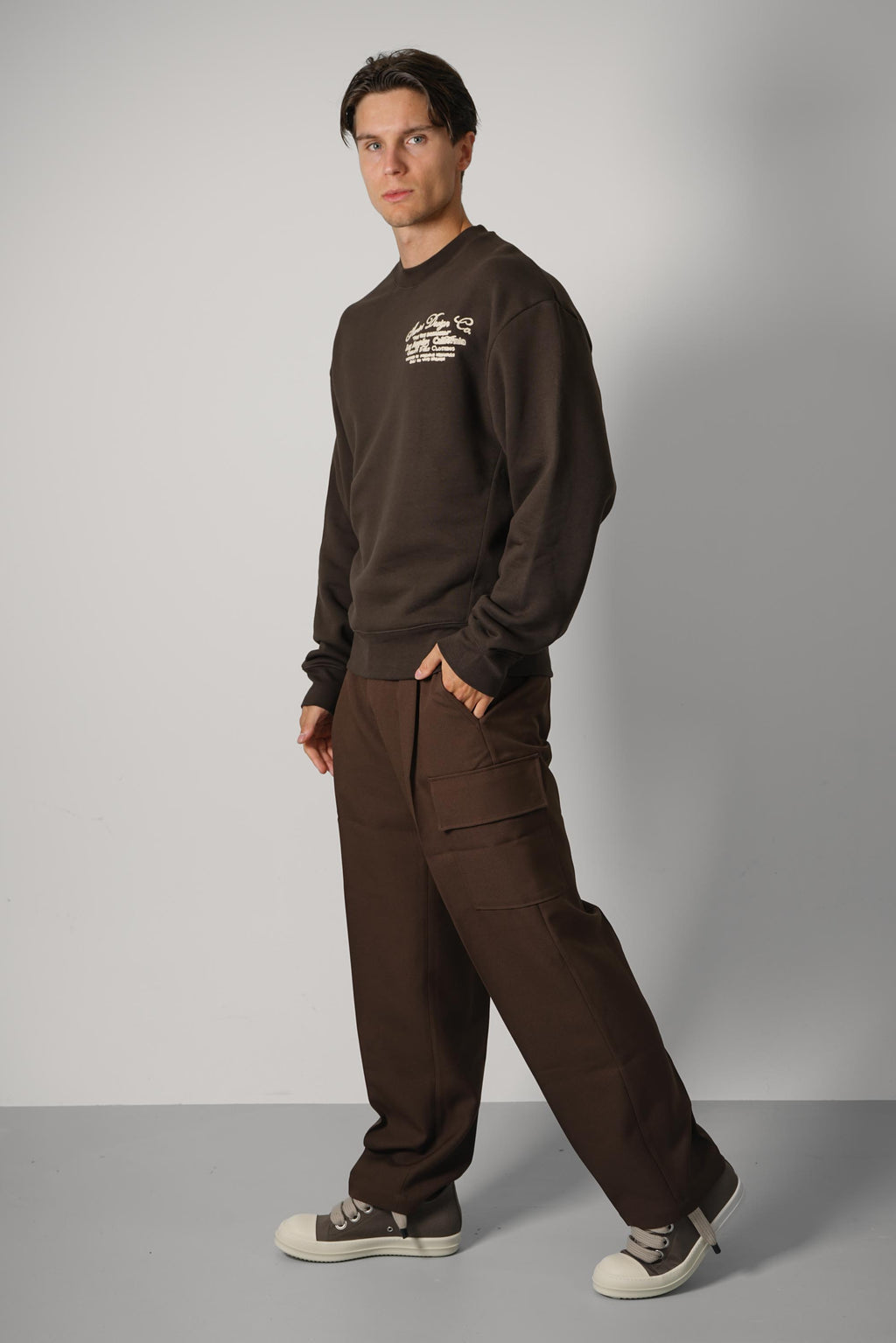 Amiri Dreamers Chain Stitch Crew – Husk