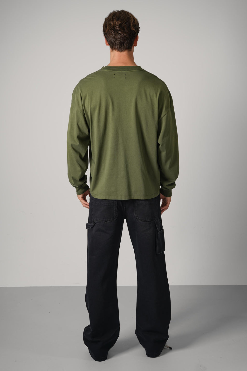 Amiri Script Ls Tee – Deep Olive