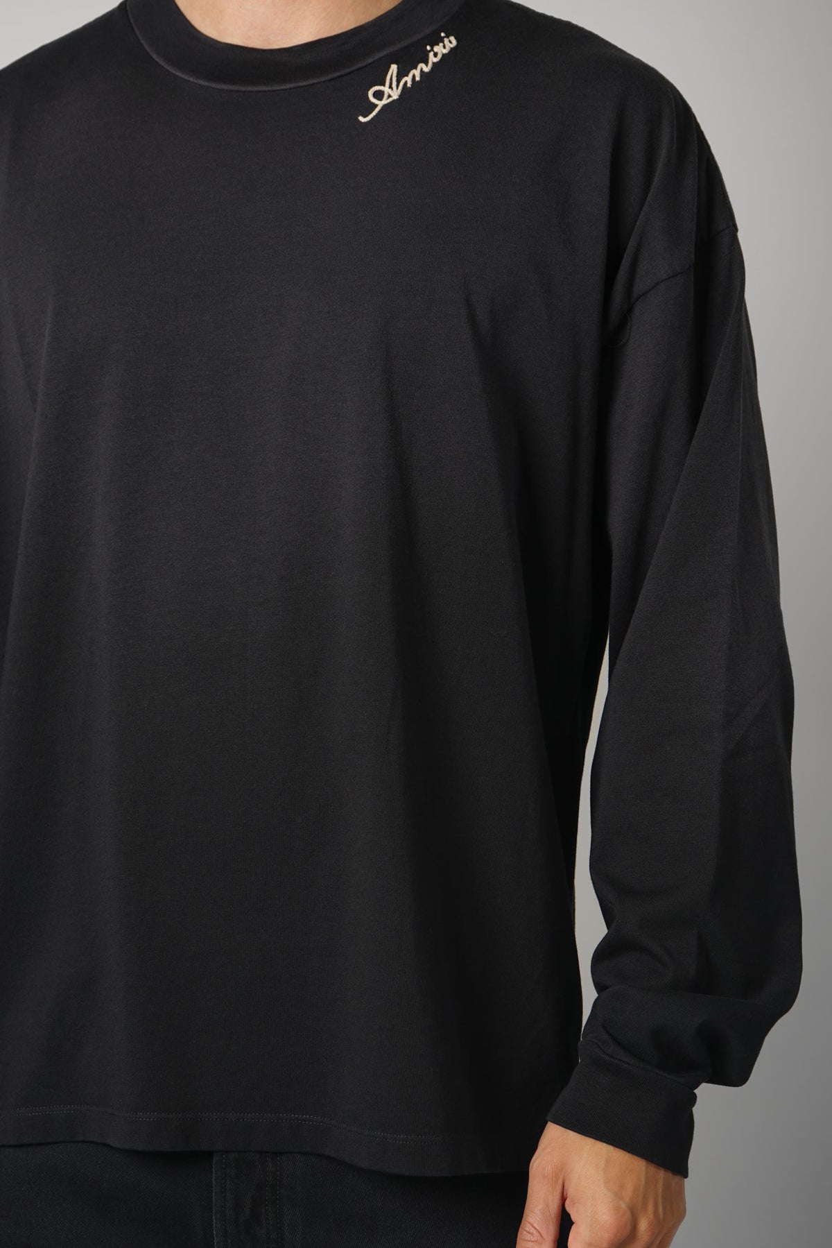 Amiri Script longsleeve Tee – Black