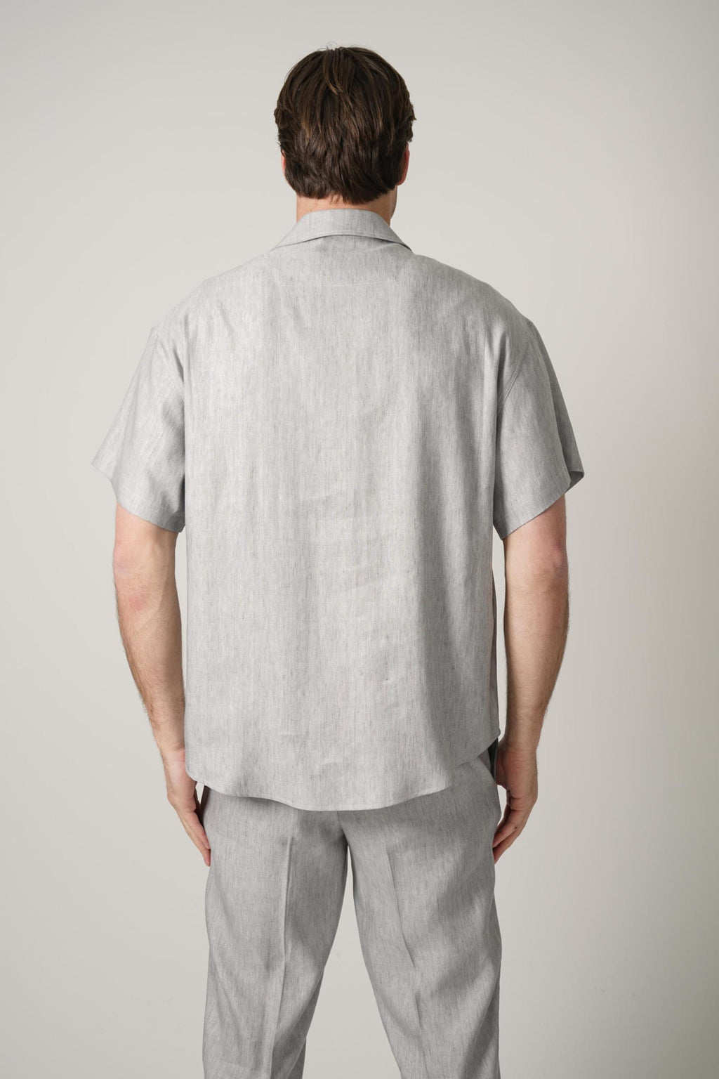 02 Marco Pescarolo Sette Linen Overshirt Grey