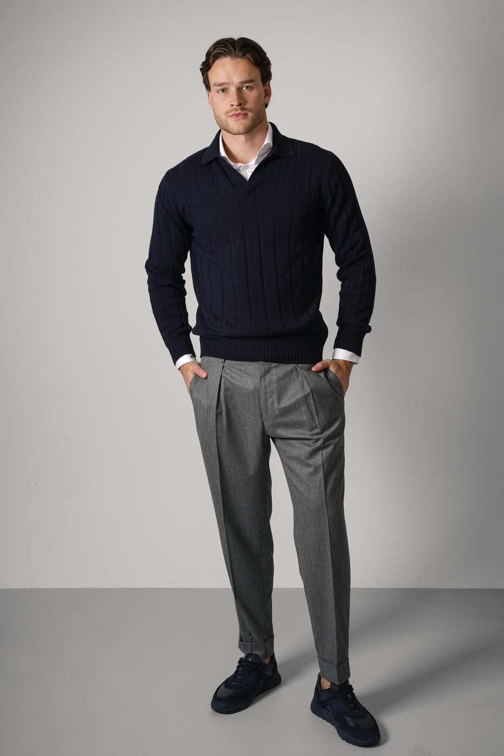 Gran Sasso Tennis L/S V-neck – navy