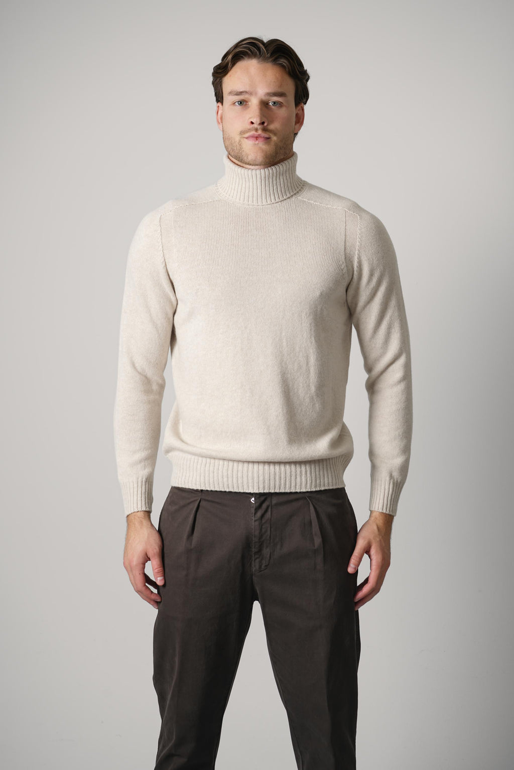 Gran Sasso Turtle Neck – Beige