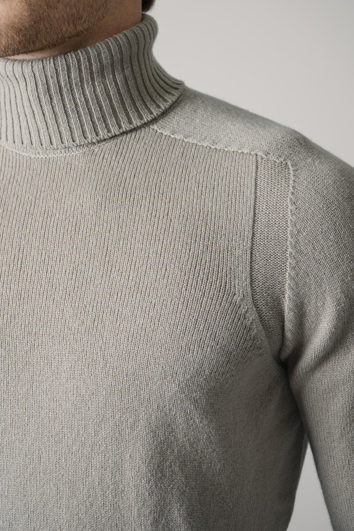 Gran Sasso Turtle Neck – Greige
