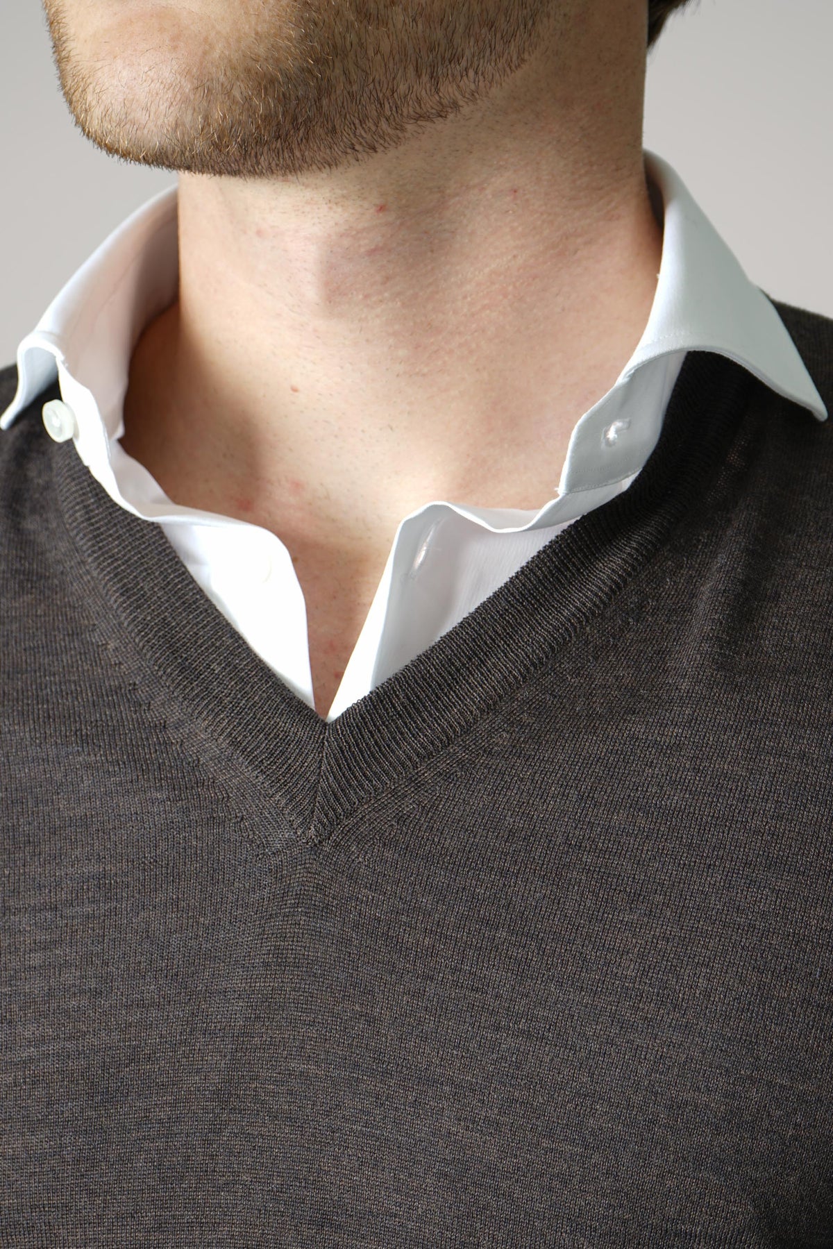 Gran Sasso V-Neck Long Sleeve Knitwear – Brown