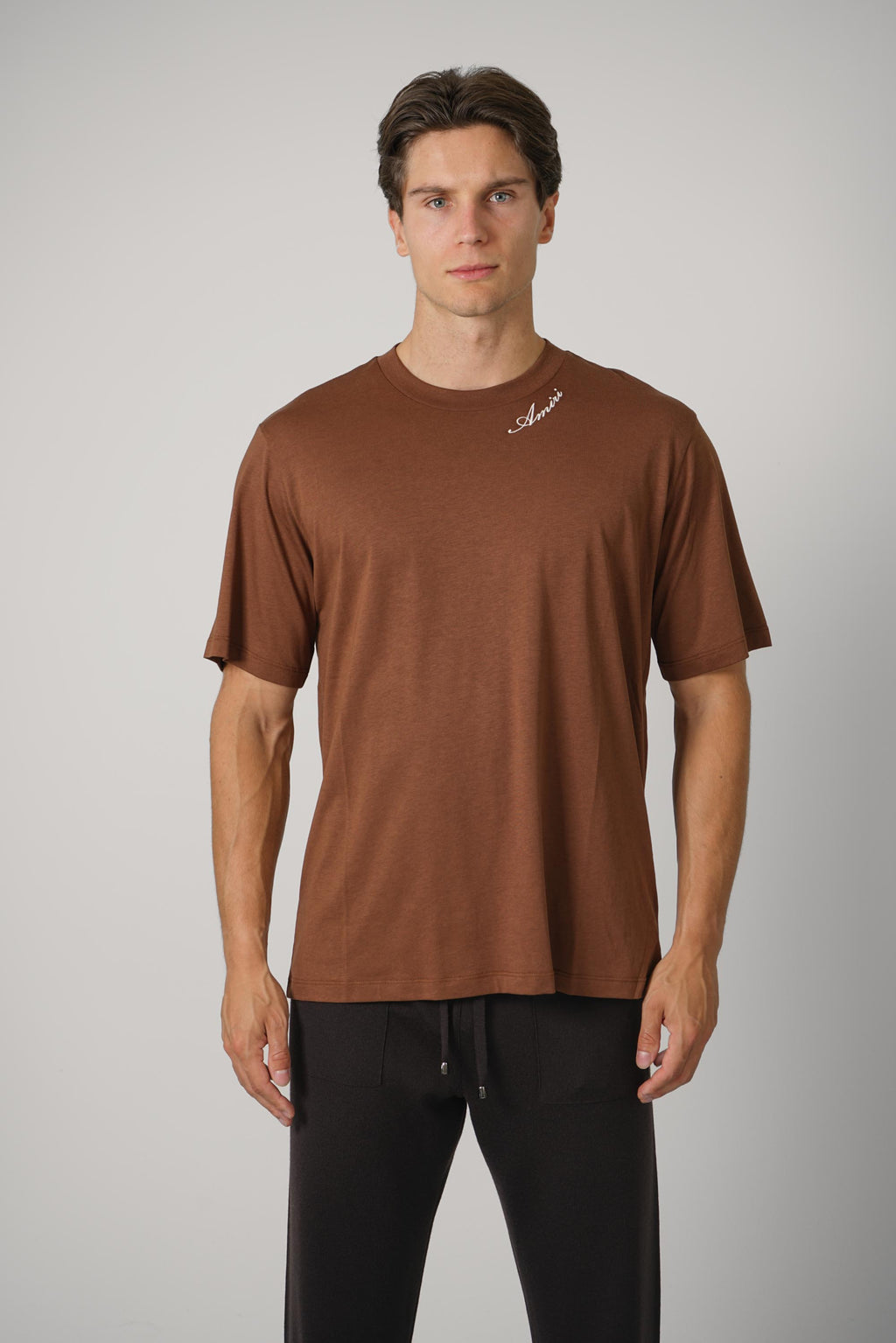 Script Jmodal Reg Tee – Tobacco