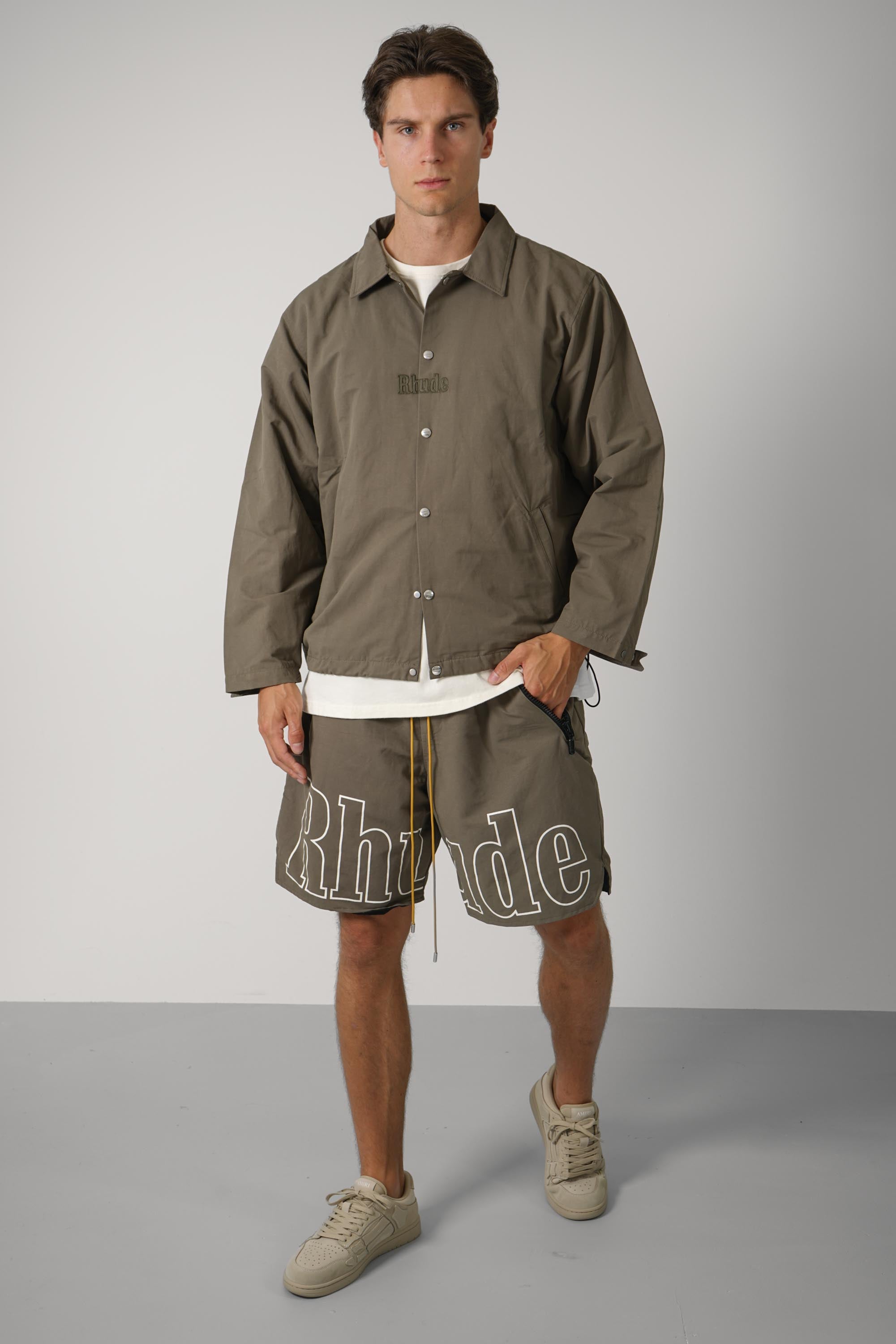 Logo Coaches Jacket – Taupe / Taupe