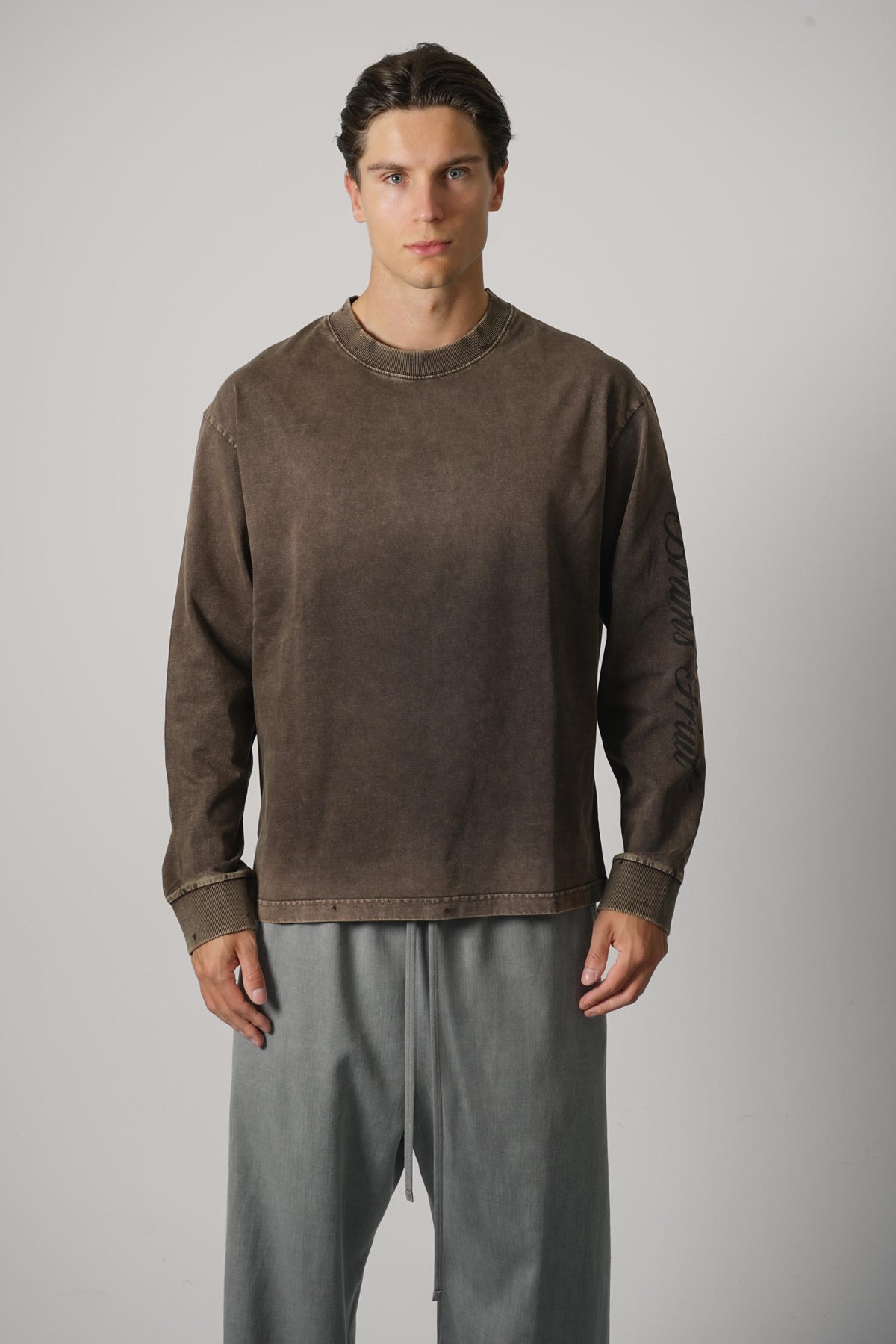 Brams Fruit Distressed Script Logo Longsleeve – Washed Brown