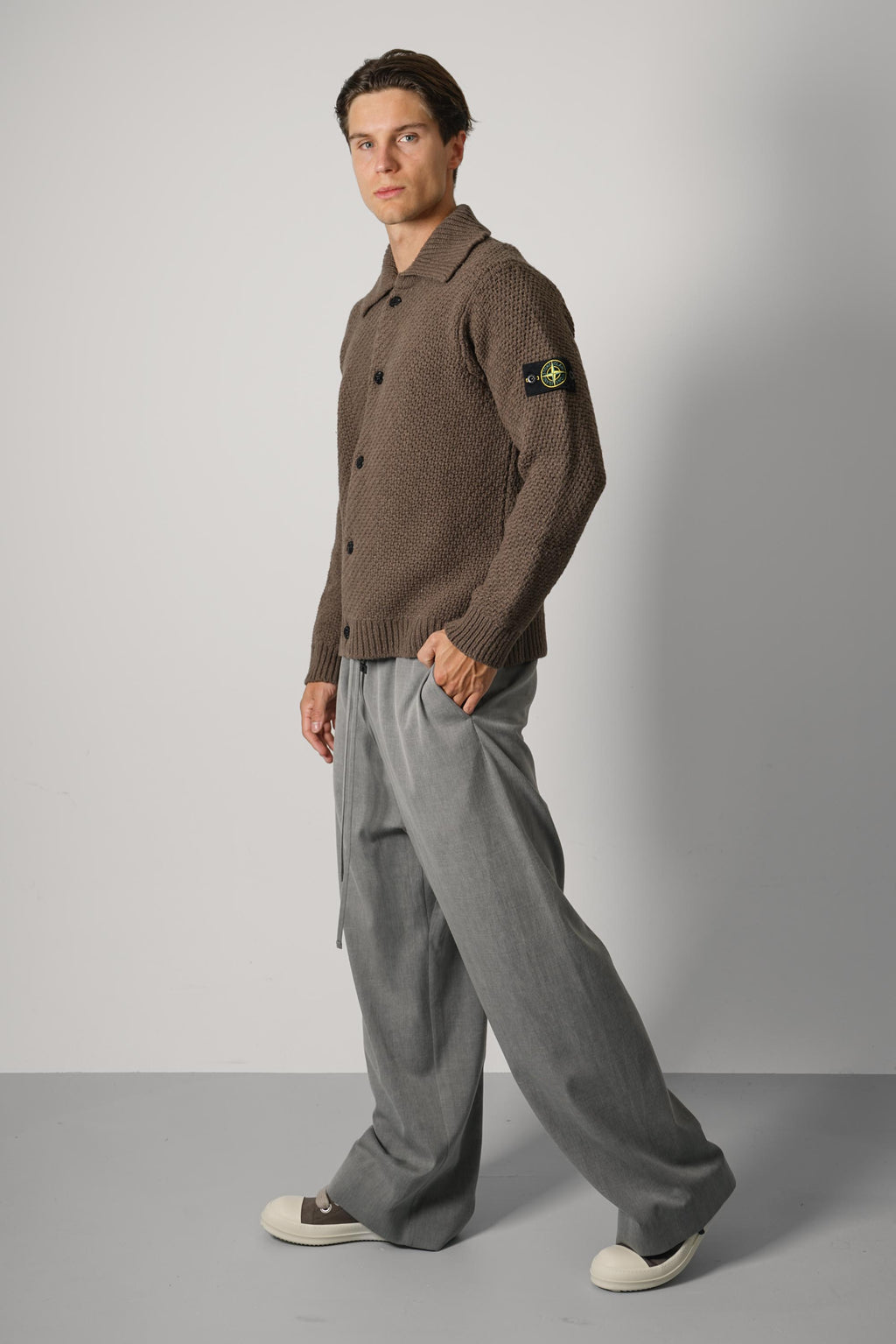 Stone Island Cardigan – Umber Melange (5100056)