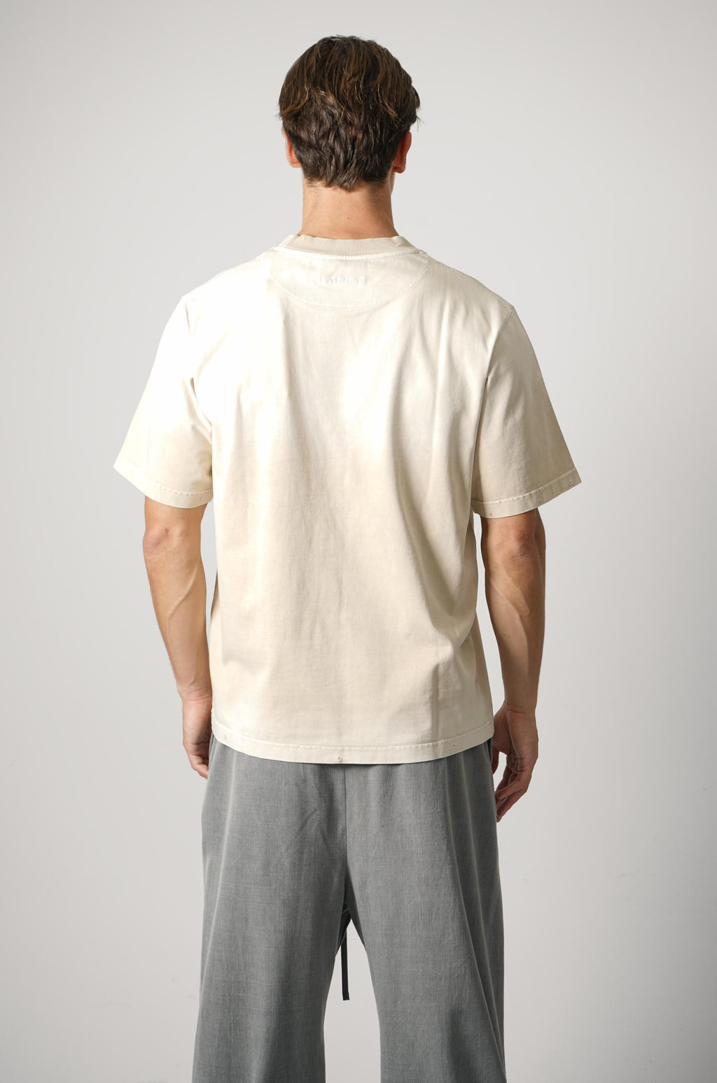 Brams Fruit Distressed Script Logo T-shirt – Clay