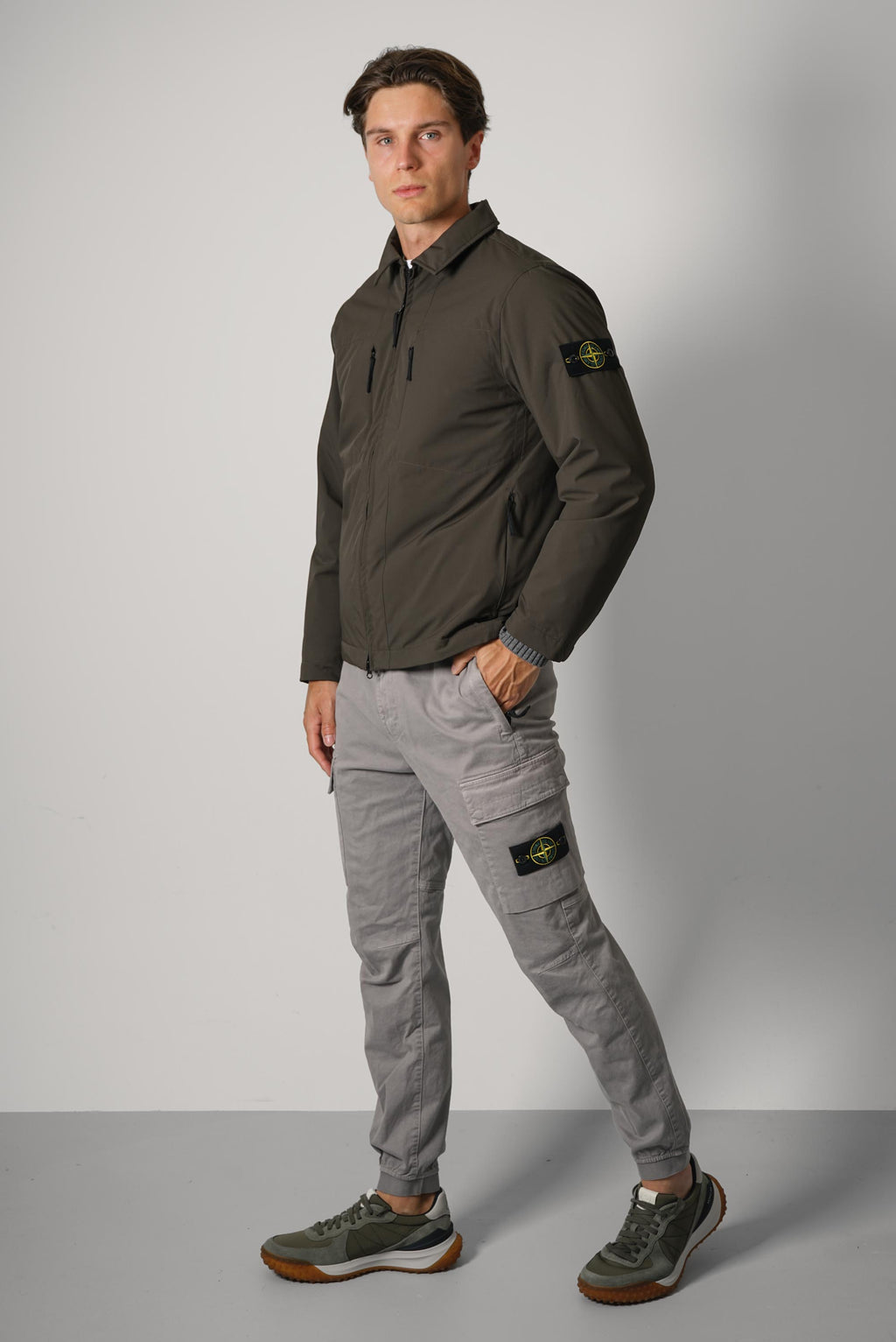 Stone Island Jacket – Coal Grey (Q100036)
