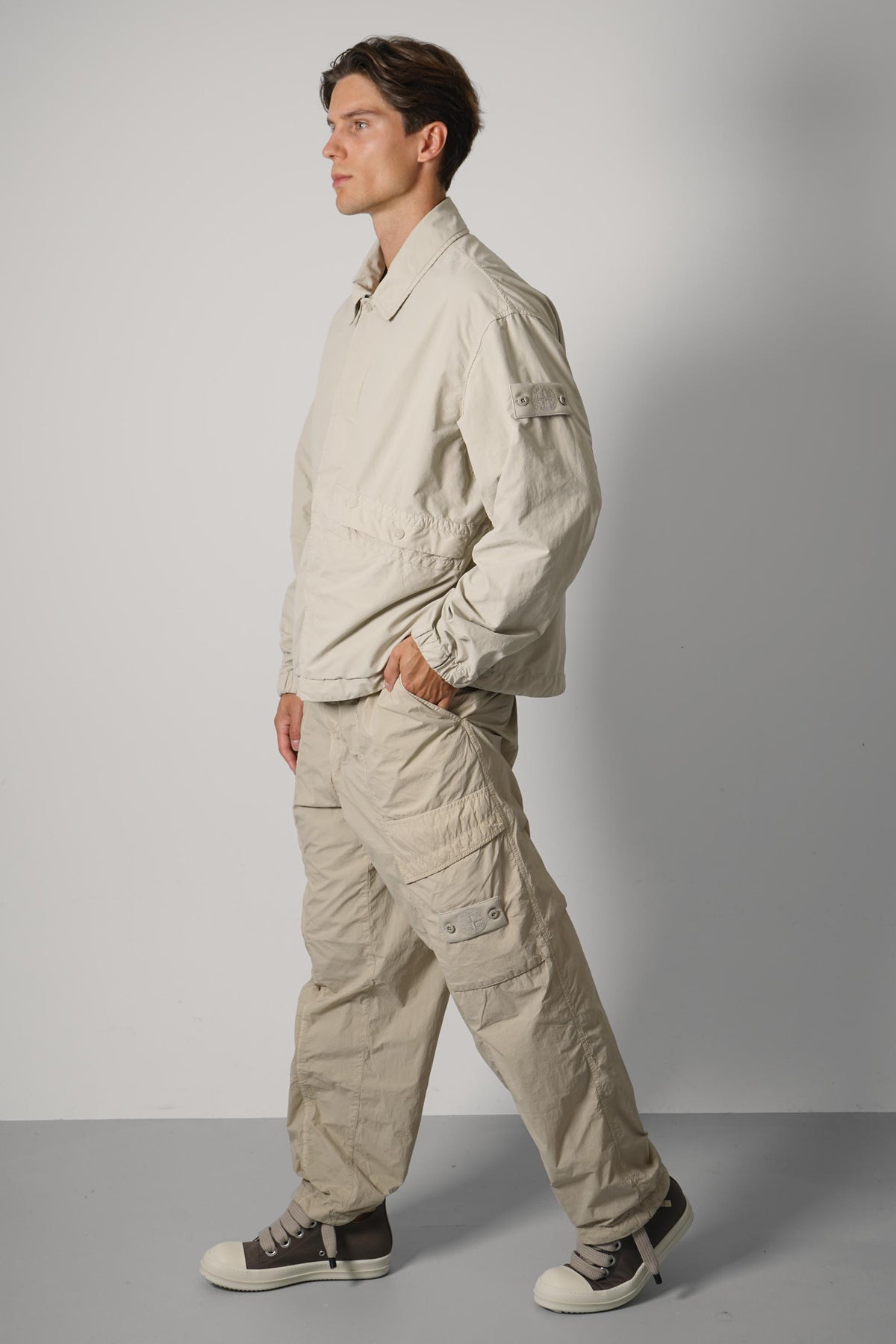 Stone Island Ghost Jacket – Beige (Q100028)