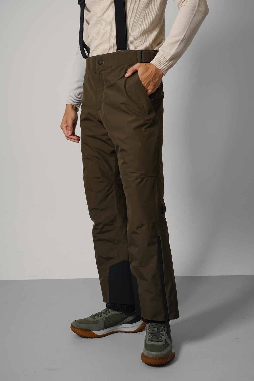 Moncler Grenoble Ski Trousers – 824 green