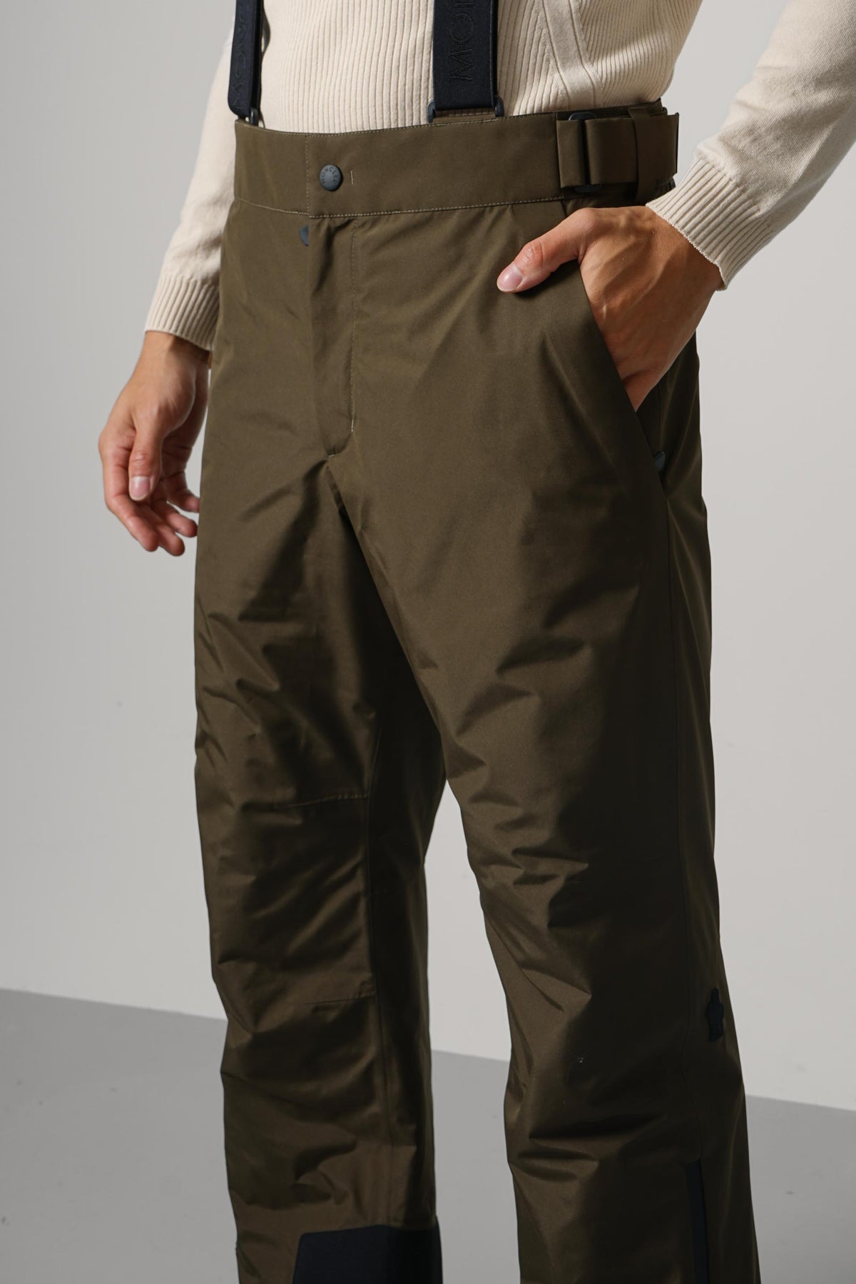 Moncler Grenoble Ski Trousers – 824 green