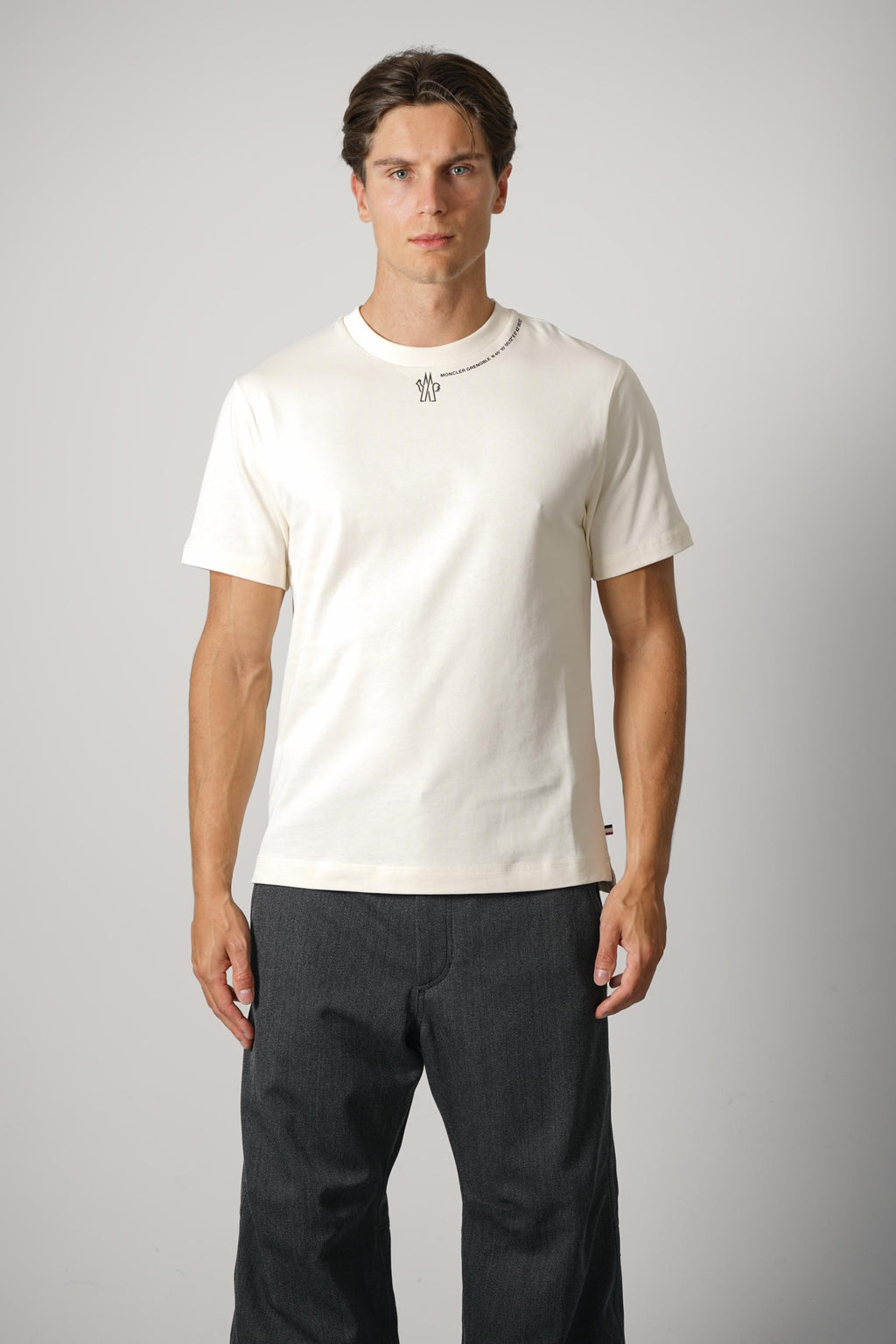 Moncler Grenoble T-shirt – 041 (89AZ9) offwhite