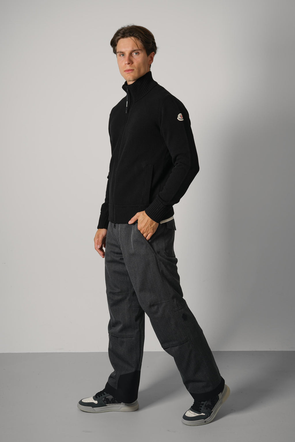 Moncler Tricot Cardigan 9B00029 – black