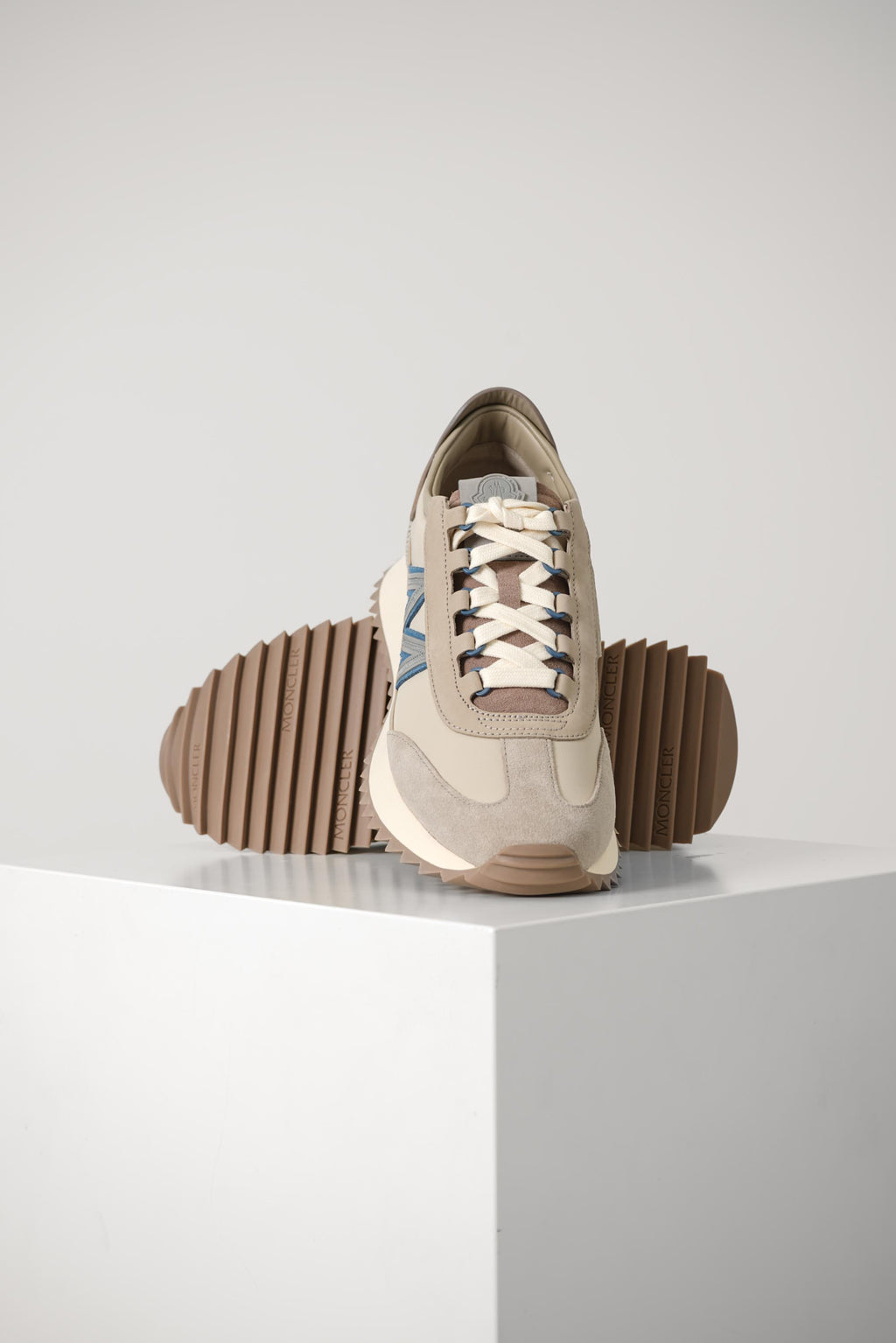 Pacey2 Low Top Sneakers 22E