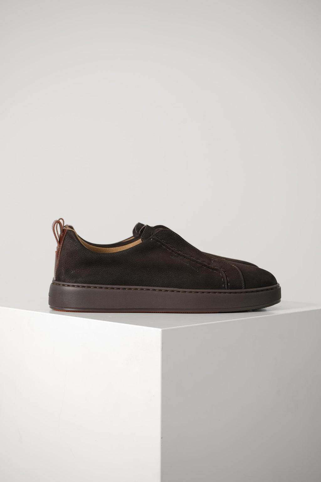 Victoryl26-C – Dark Brown
