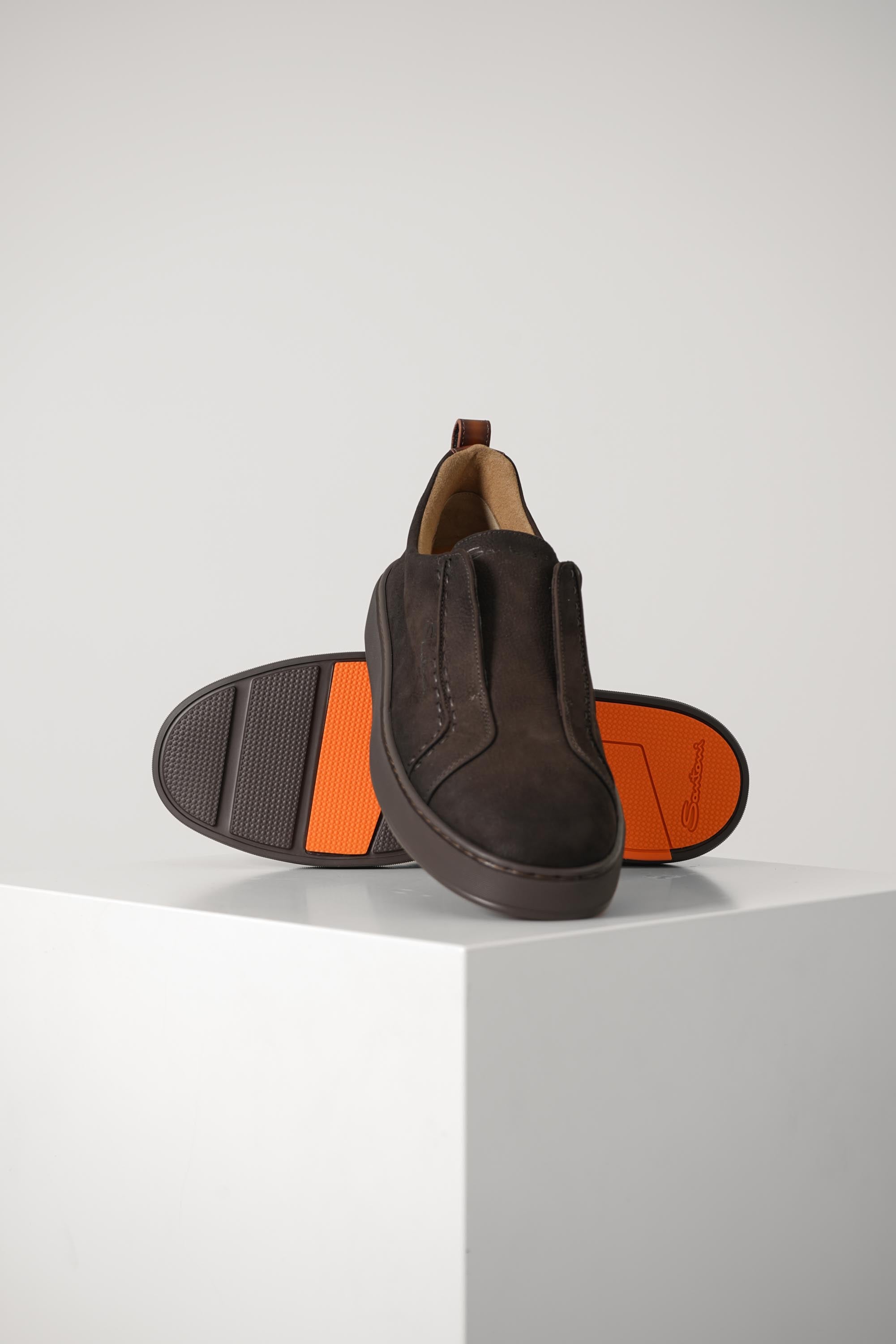 Victoryl26-C – Dark Brown