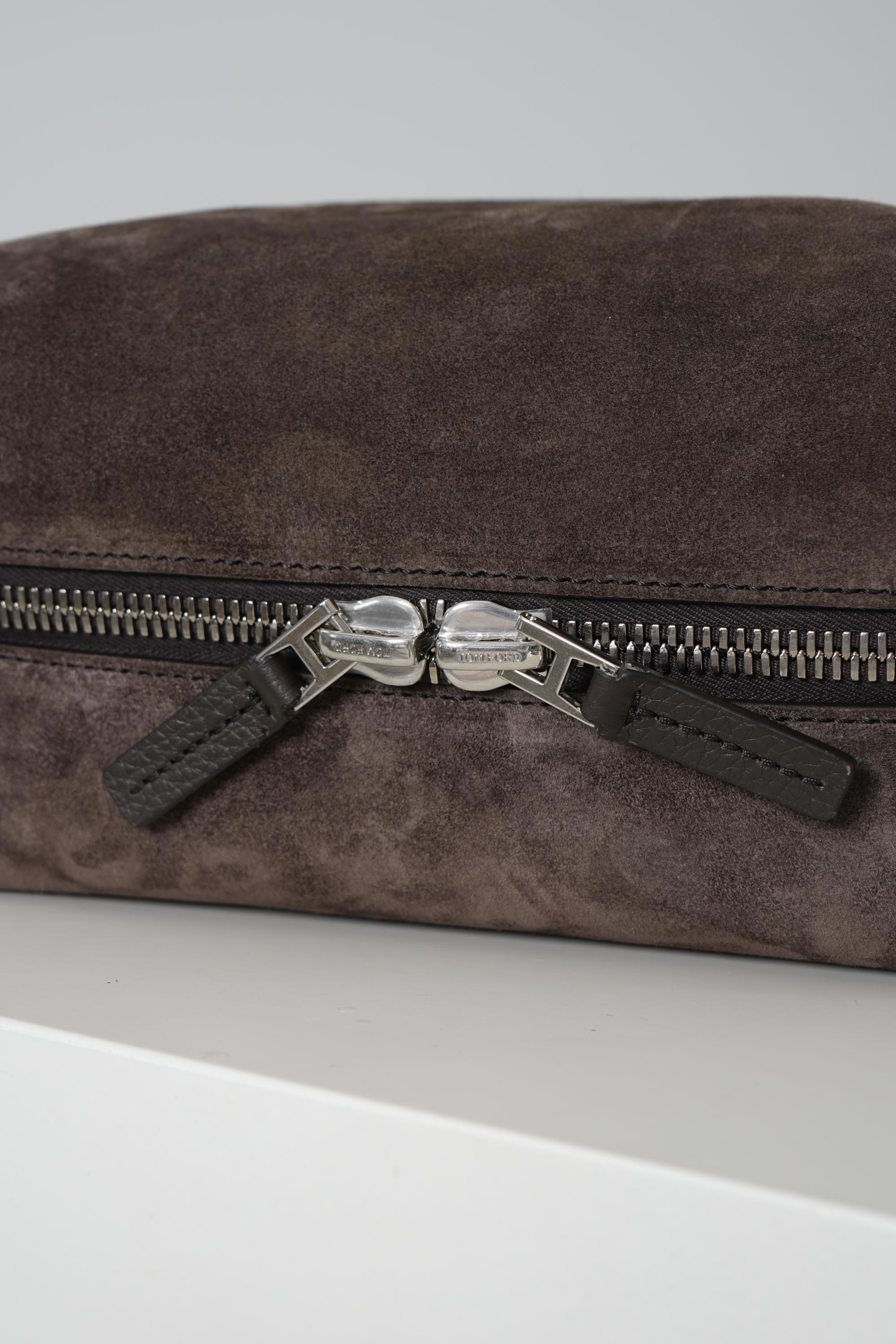 Suede + Grain Leather Chic Sport Vanity Case – Brown