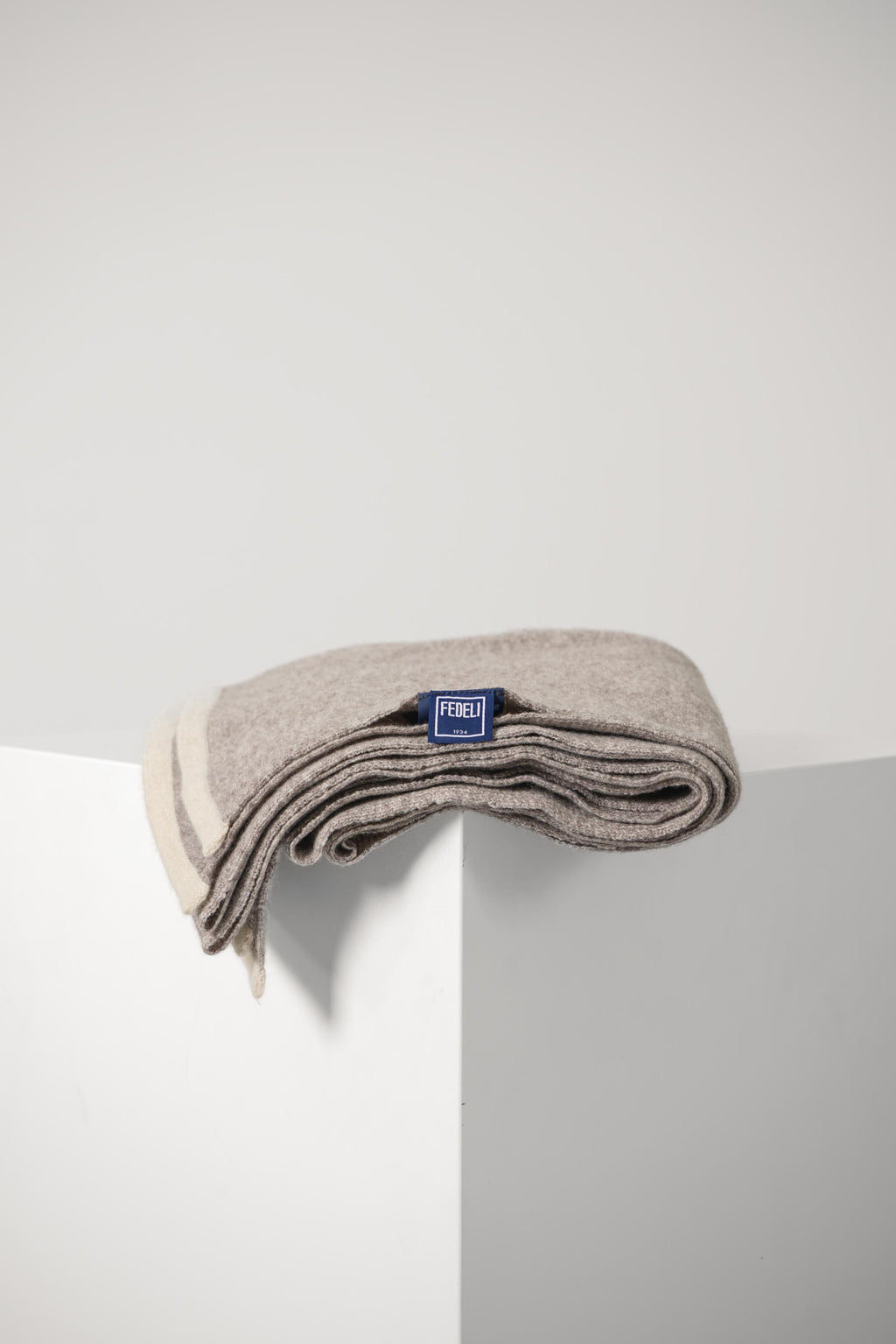 Open Cashmere Scarf – Corda/Platino