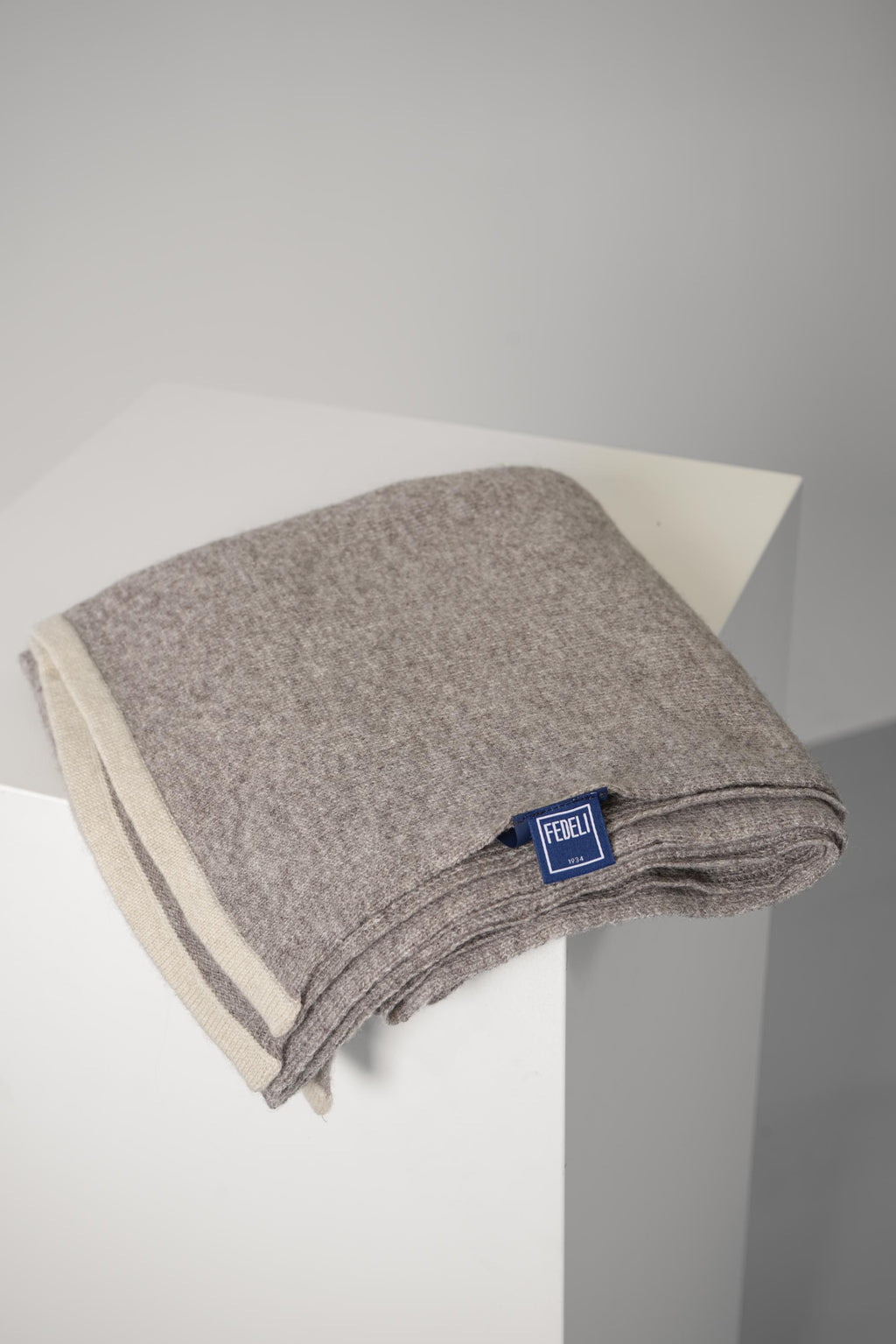 Open Cashmere Scarf – Corda/Platino