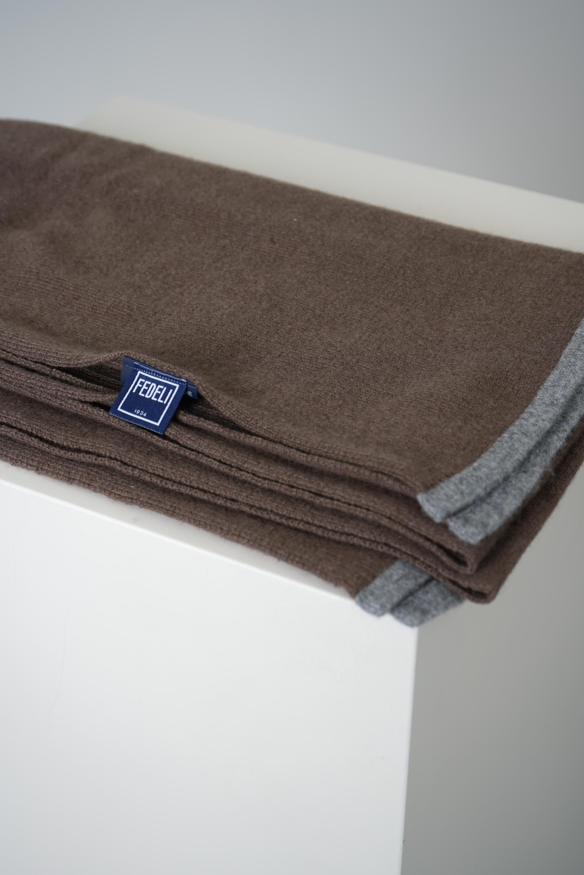 Open Cashmere Scarf – Koala/Flannel