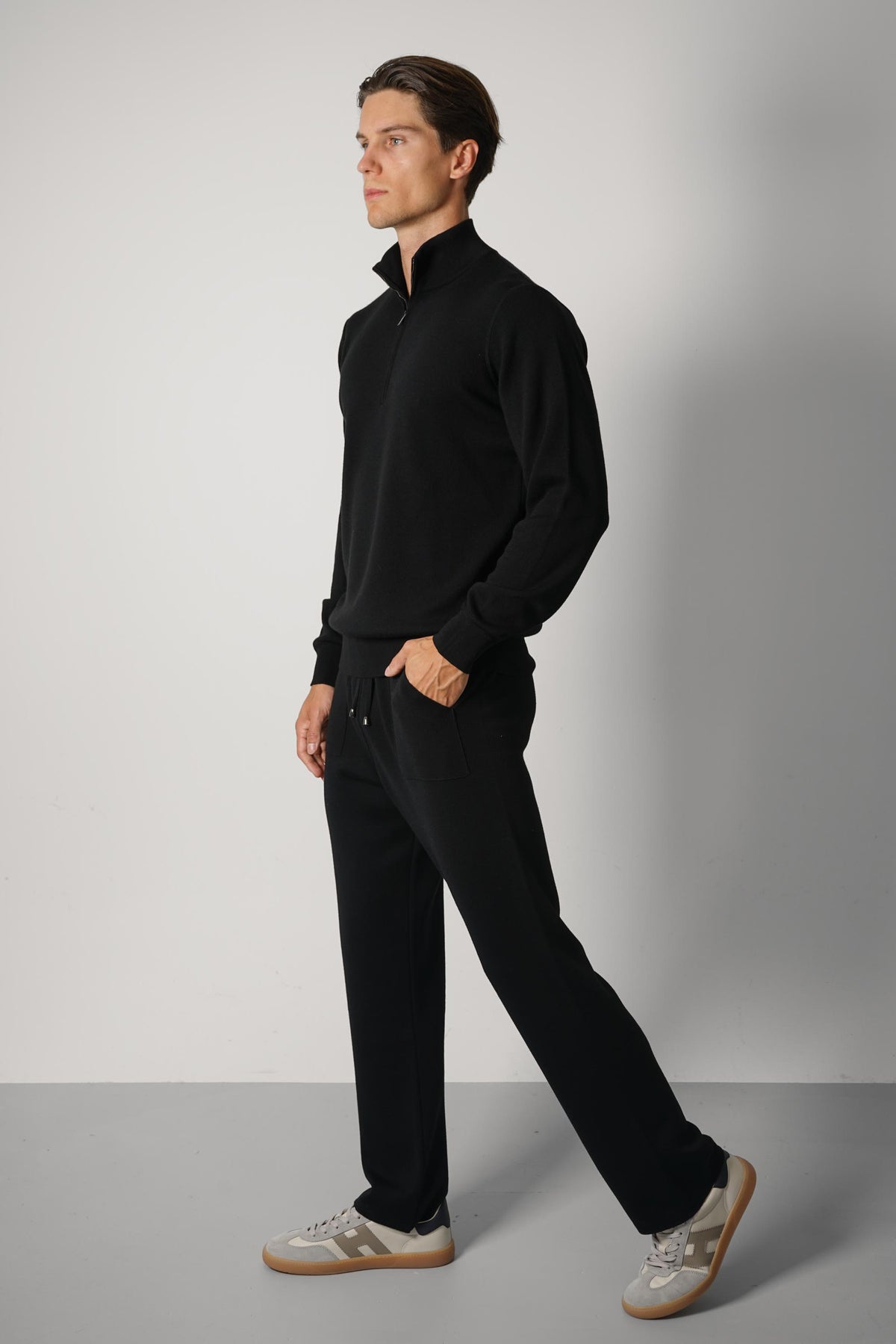 Filippo De Laurentiis Mezza Zip ML RM16F – Nero