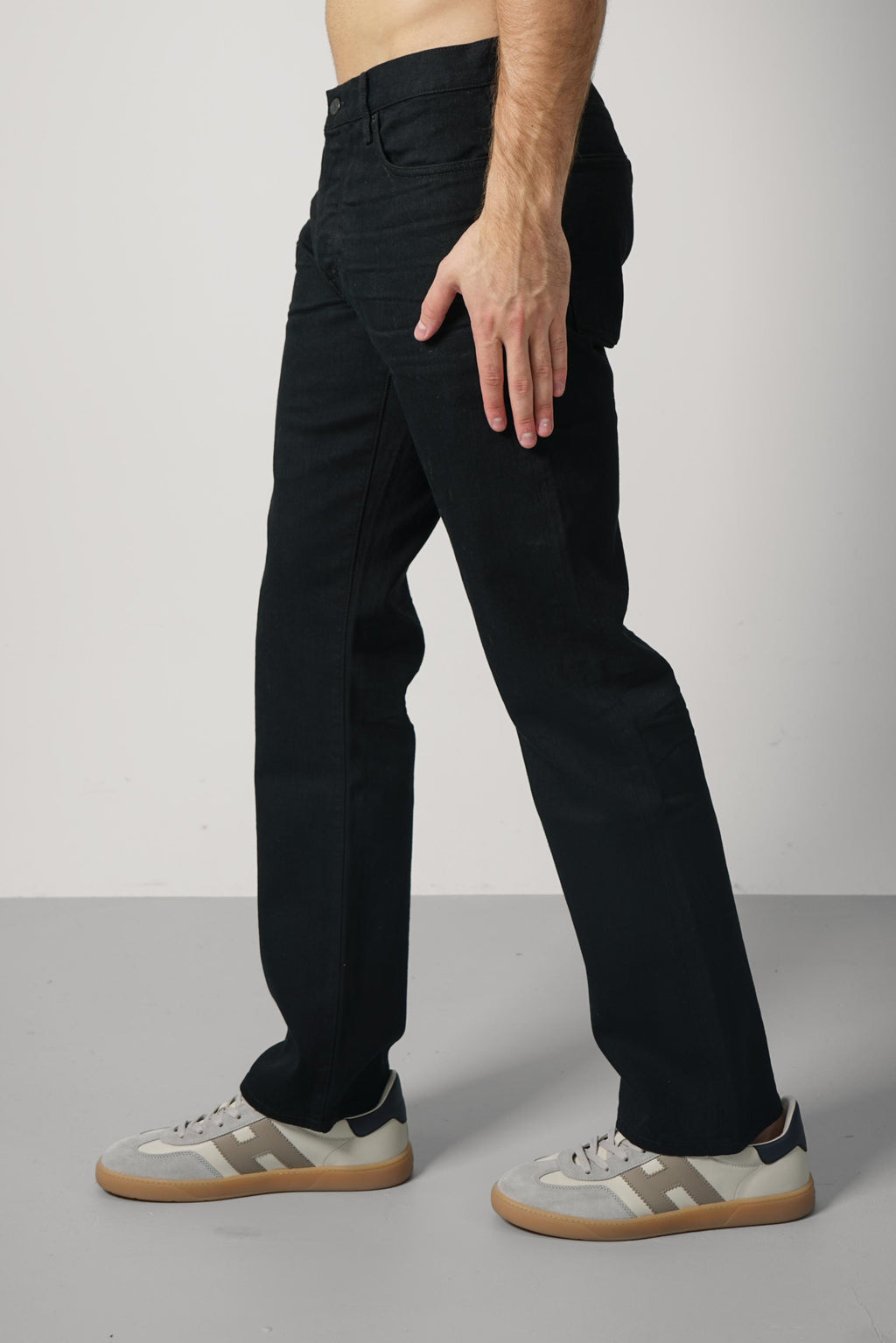 Tom Ford Stretch Selvedge Denim 50's Straight Fit – Washed Black