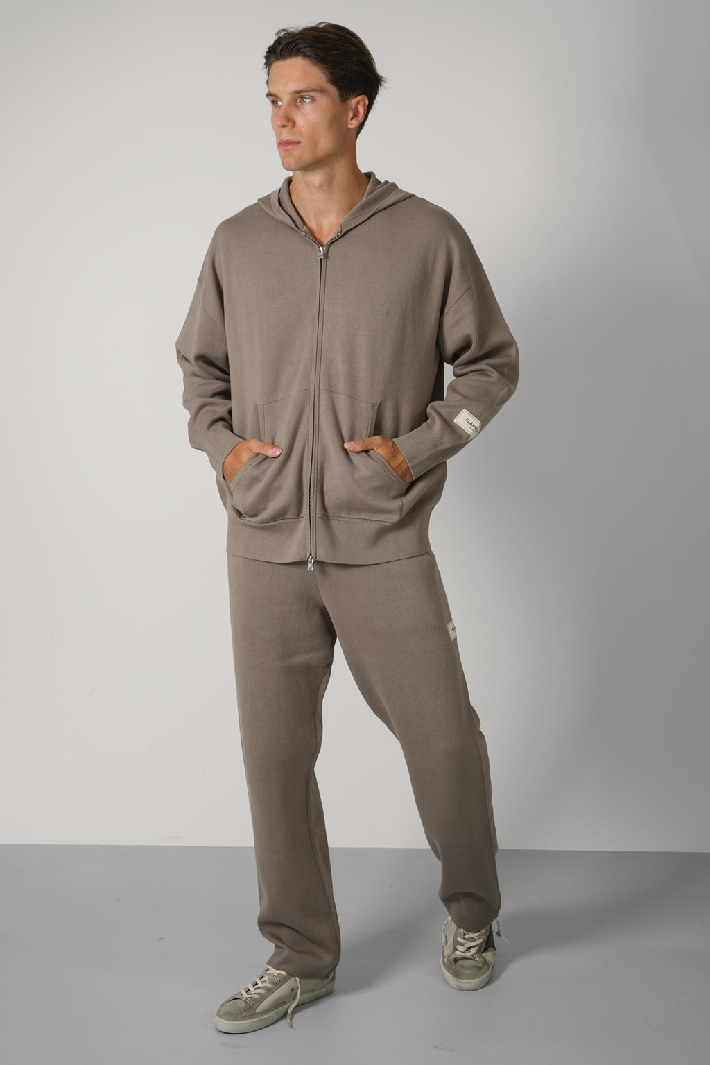 Flaneur Atelier Knit Zip-Up – Taupe