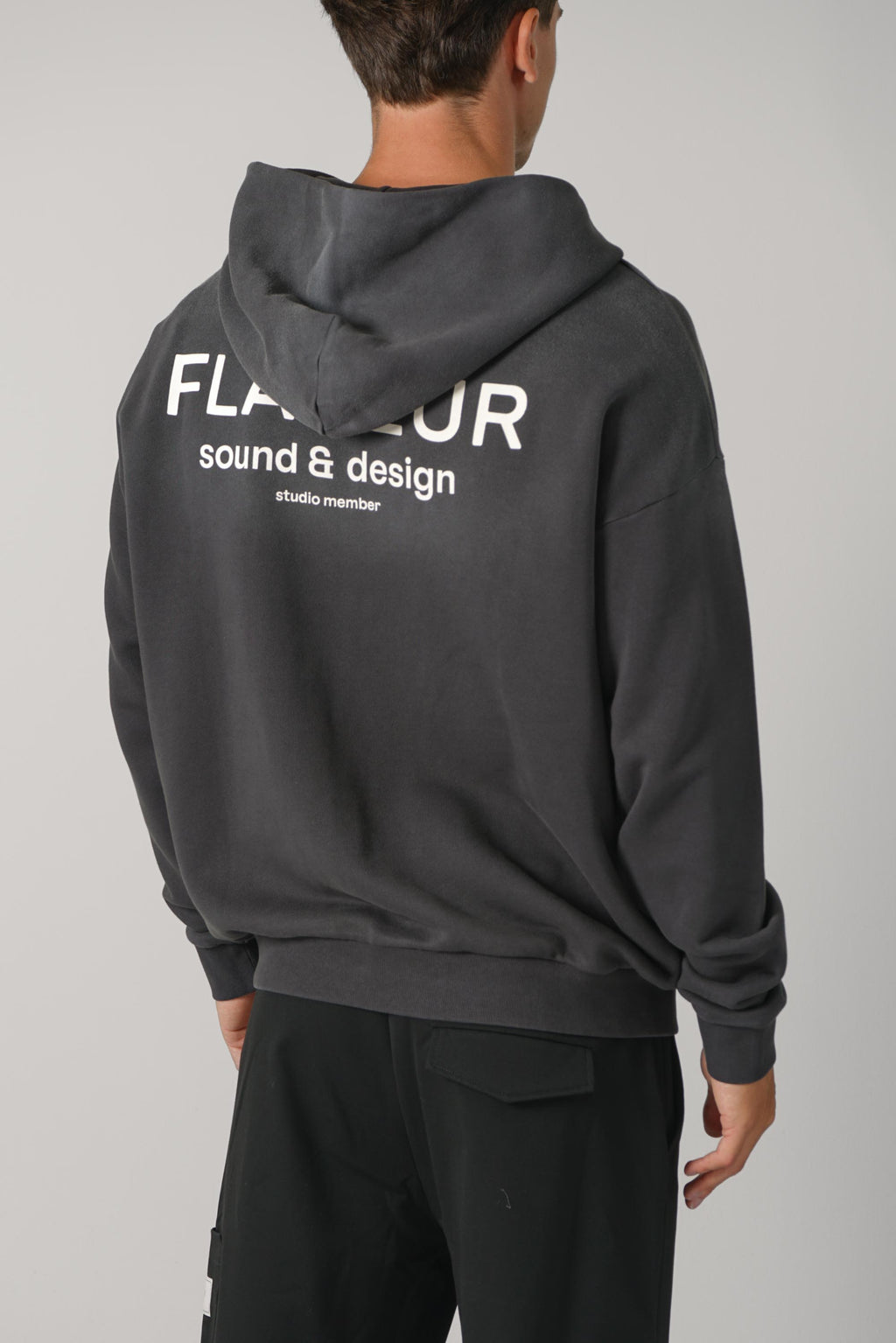 Flaneur Sound & Design Studio Member Zip-Up – Washed Black