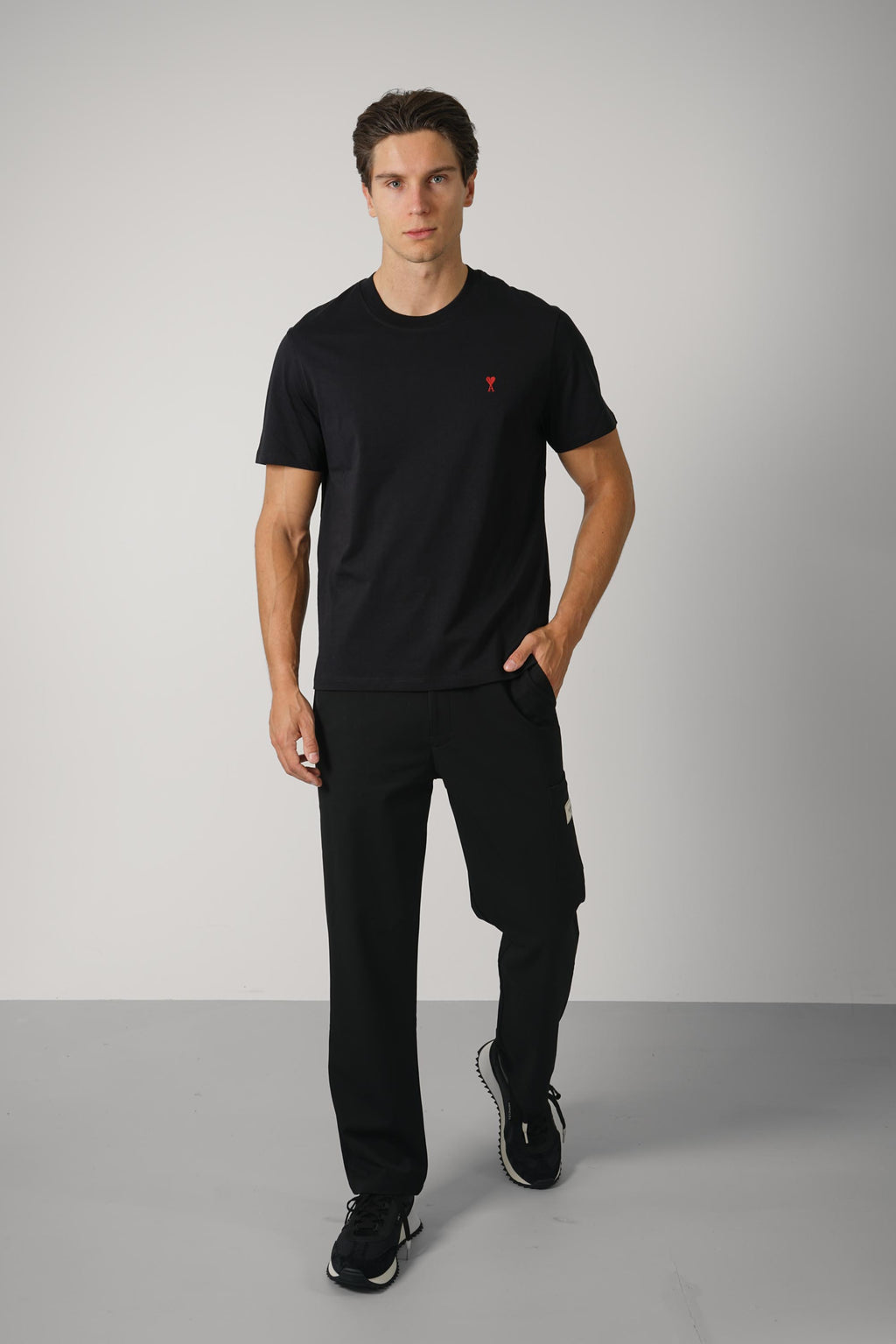 T-Shirt with Red Ami de Coeur – Black