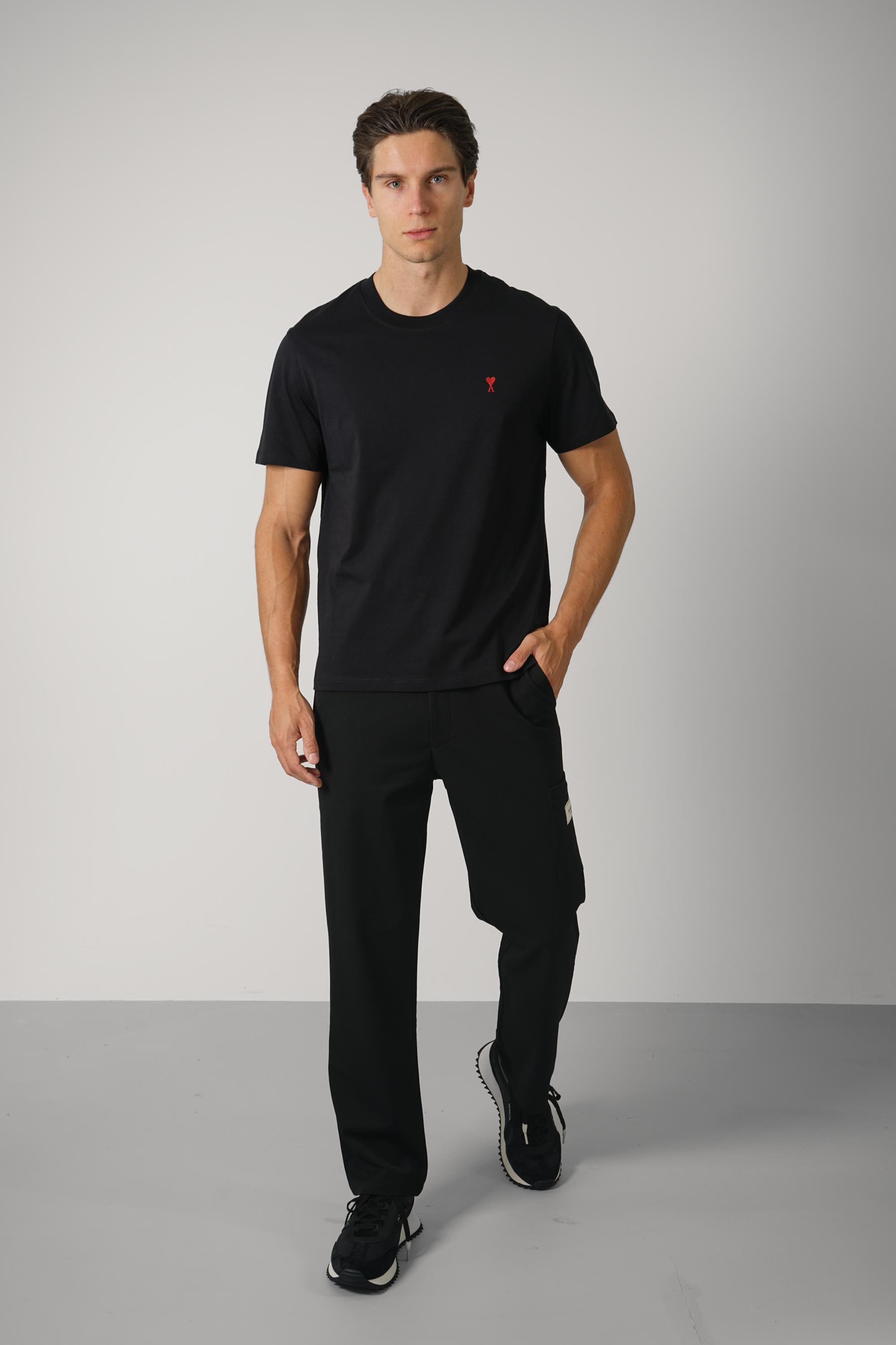 T-Shirt with Red Ami de Coeur – Black