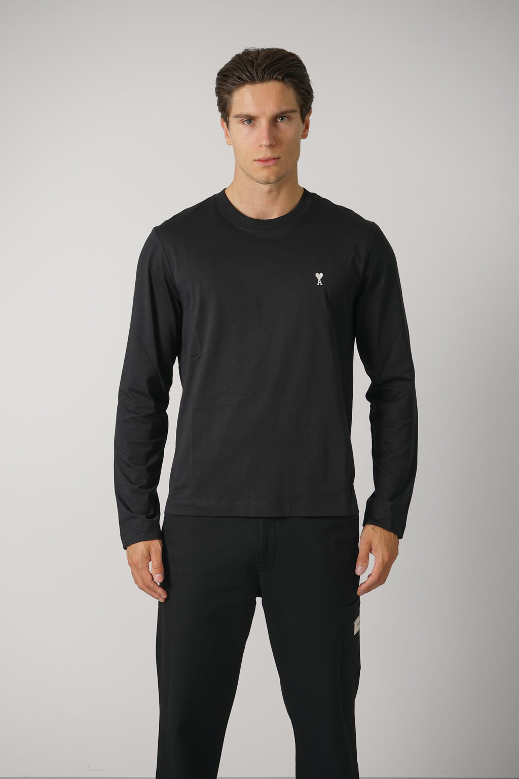 Long Sleeves T-Shirt with Contrasted Ami de Coeur – Black/White Cream