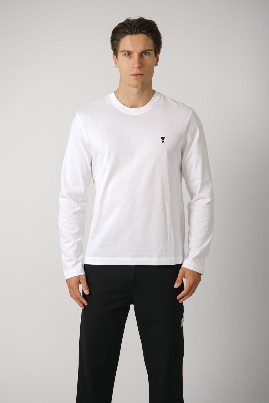 Long Sleeves T-Shirt with Contrasted Ami de Coeur – White/Black