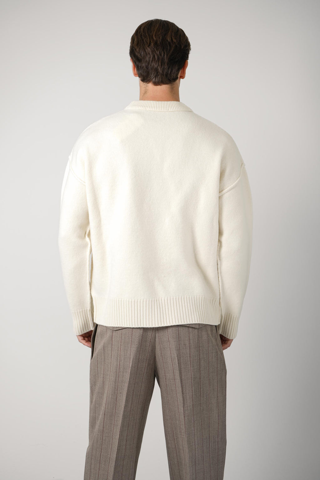 Crewneck Sweater with Contrasted Ami de Coeur – Off-White/Black