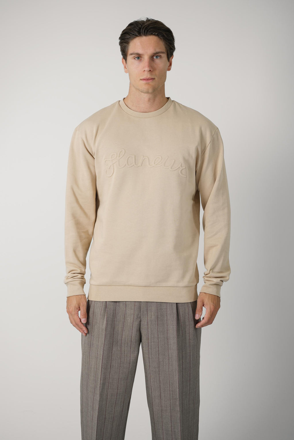 Signature Outline Sweater Embossed Logo – Creme