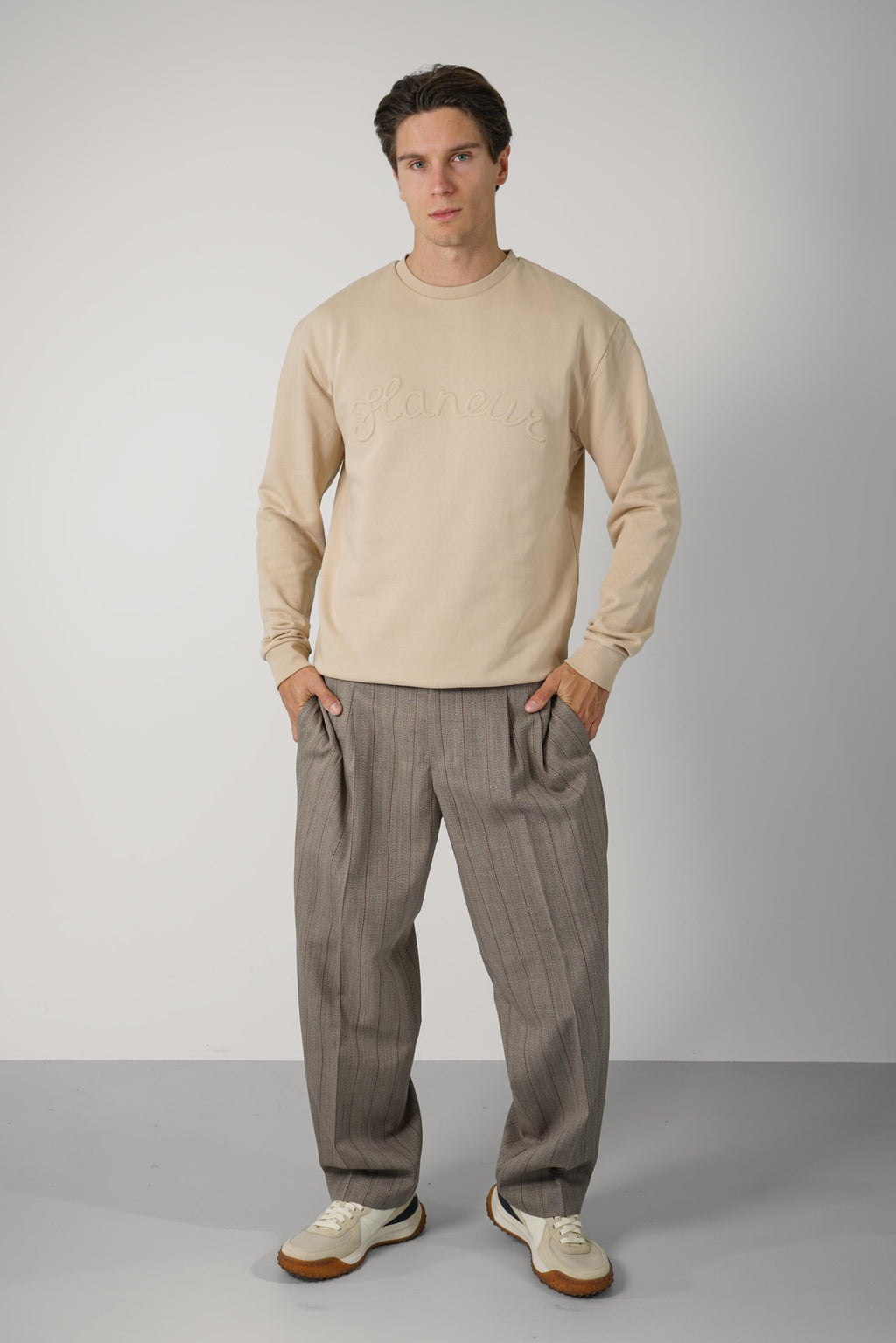 Signature Outline Sweater Embossed Logo – Creme