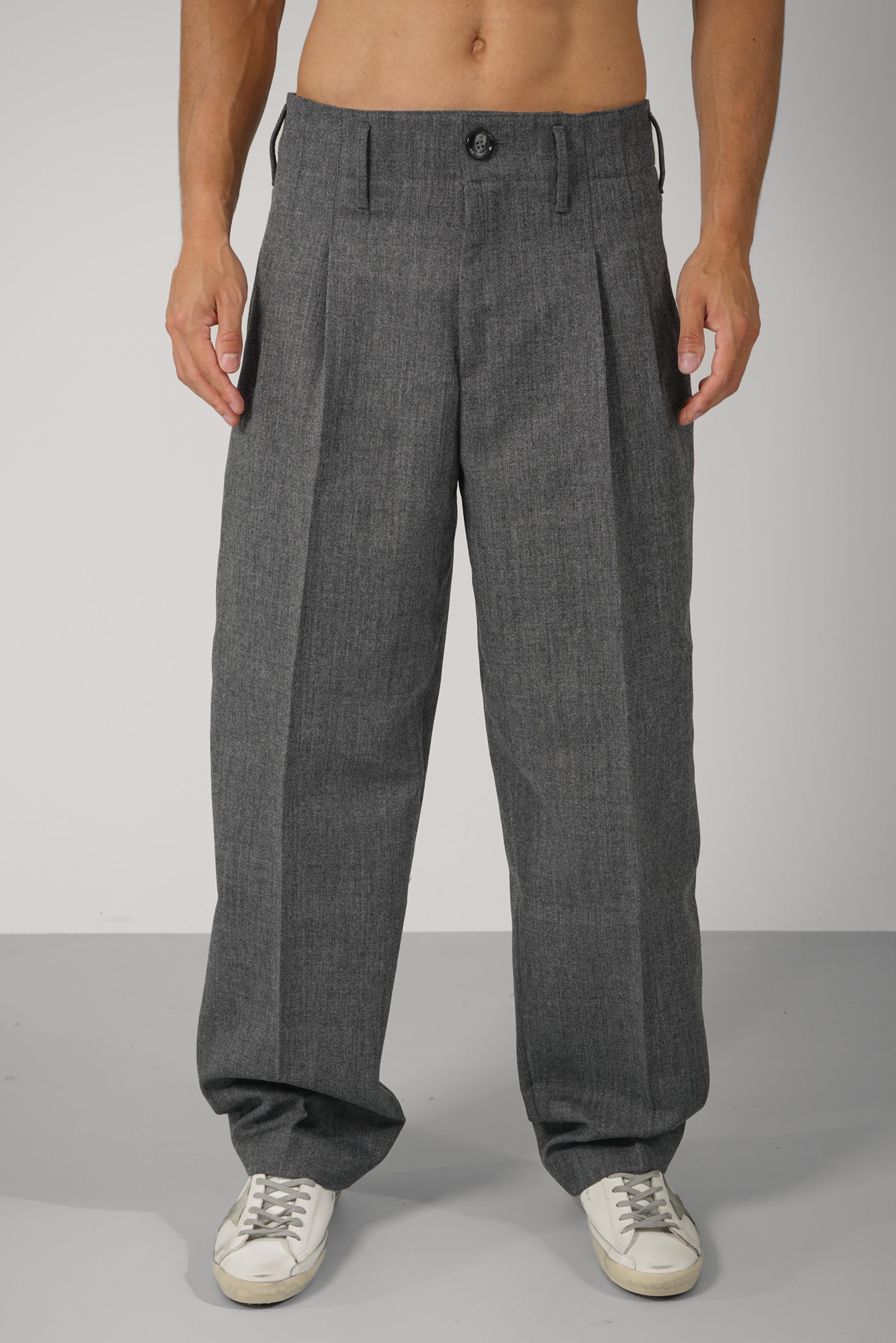 Zuit Trousers with 2 Pleats – Carbon Grey