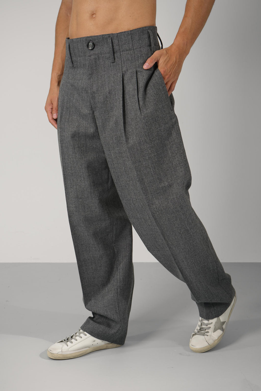 Zuit Trousers with 2 Pleats – Carbon Grey