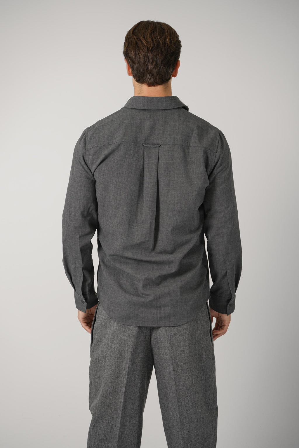Classic Fit Shirt with Flap Pockets – Carbon Grey