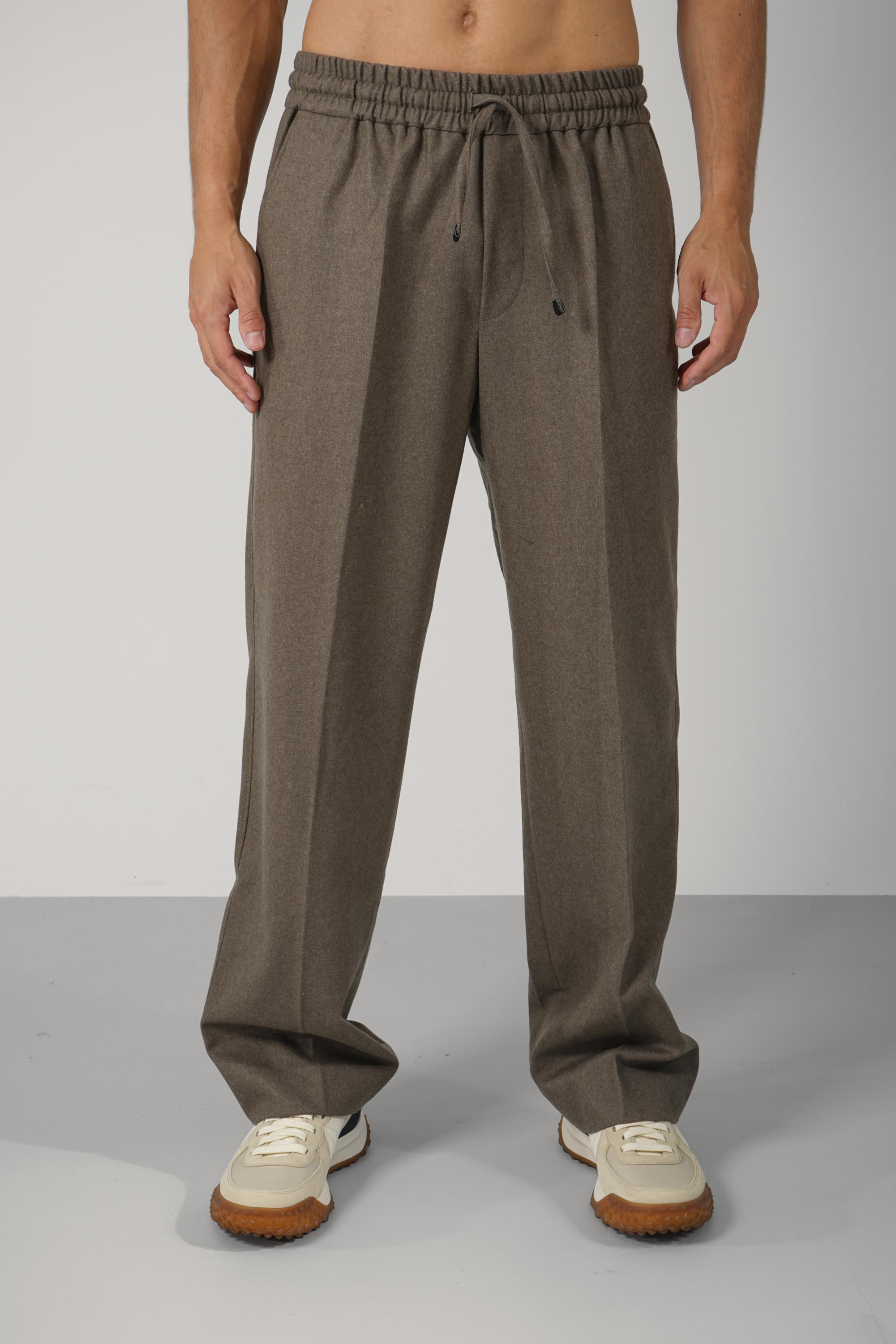Zuit Trousers with 2 Pleats – Chocolate Brown/Ruby Red