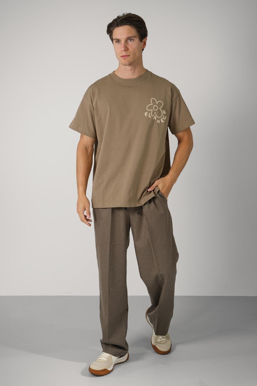 Blossom T-Shirt – Brown