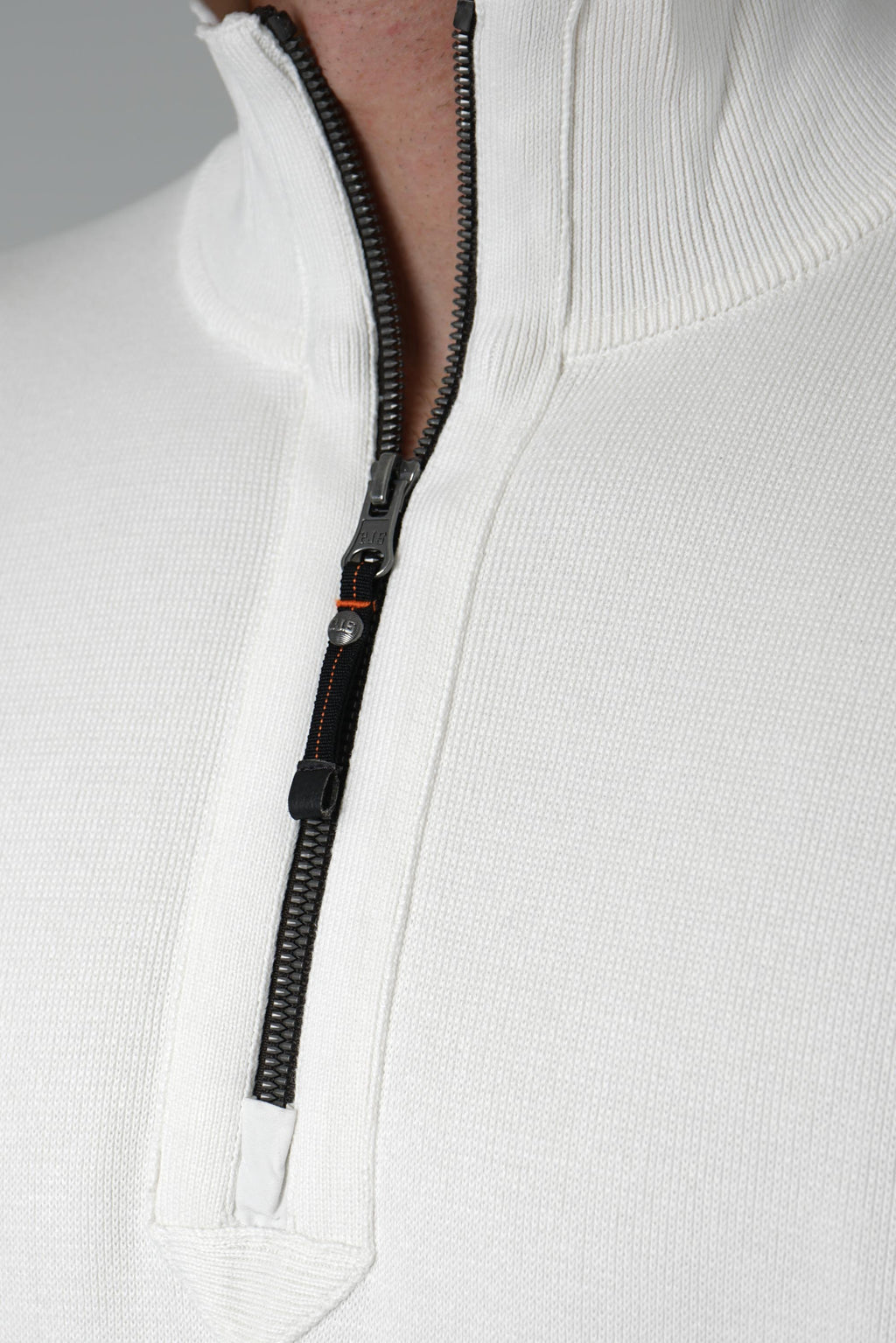 Basic Scoe – Warm Ivory