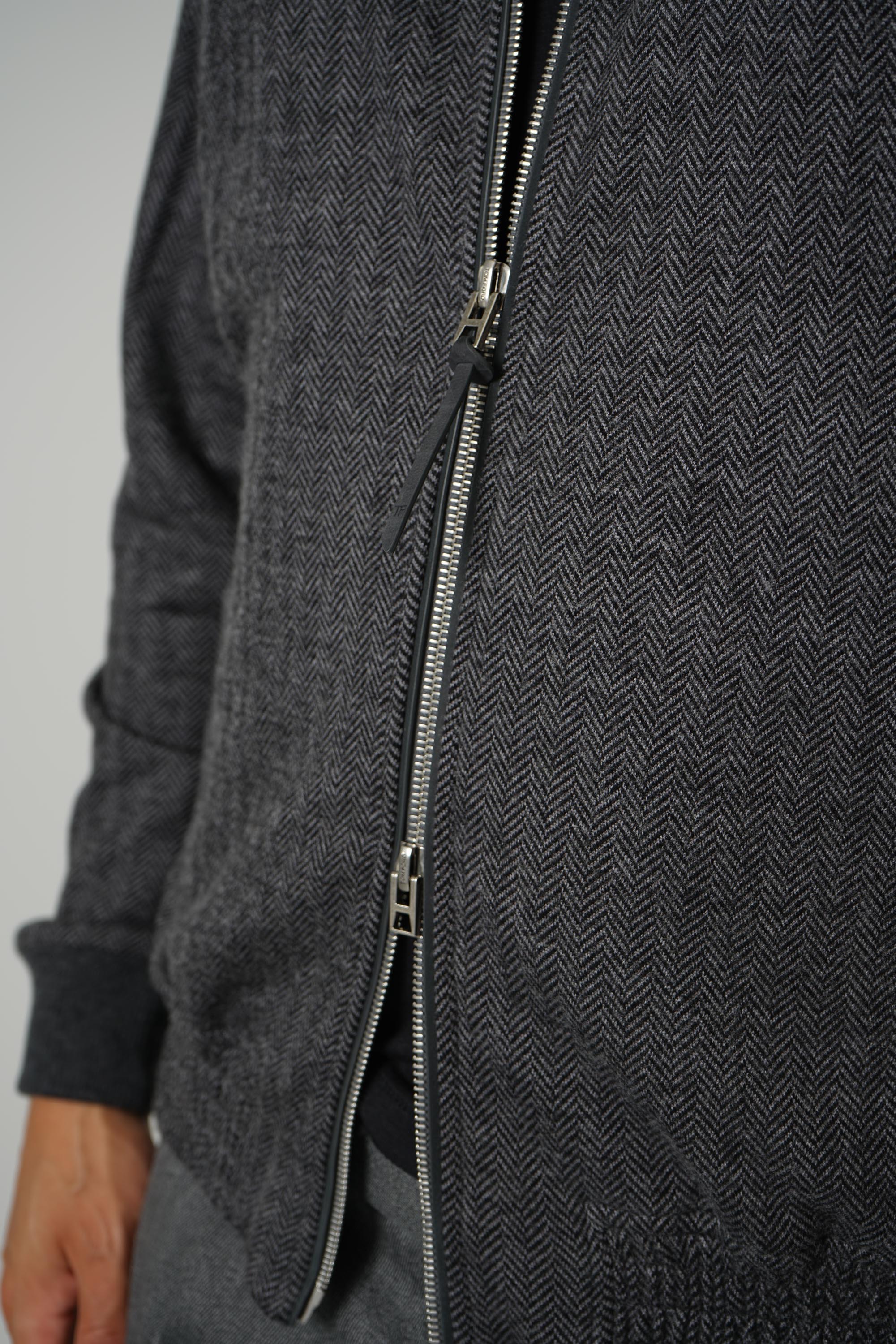 Cotton Wool Silk Herringbone Zip Through Funnel – Grey&Black