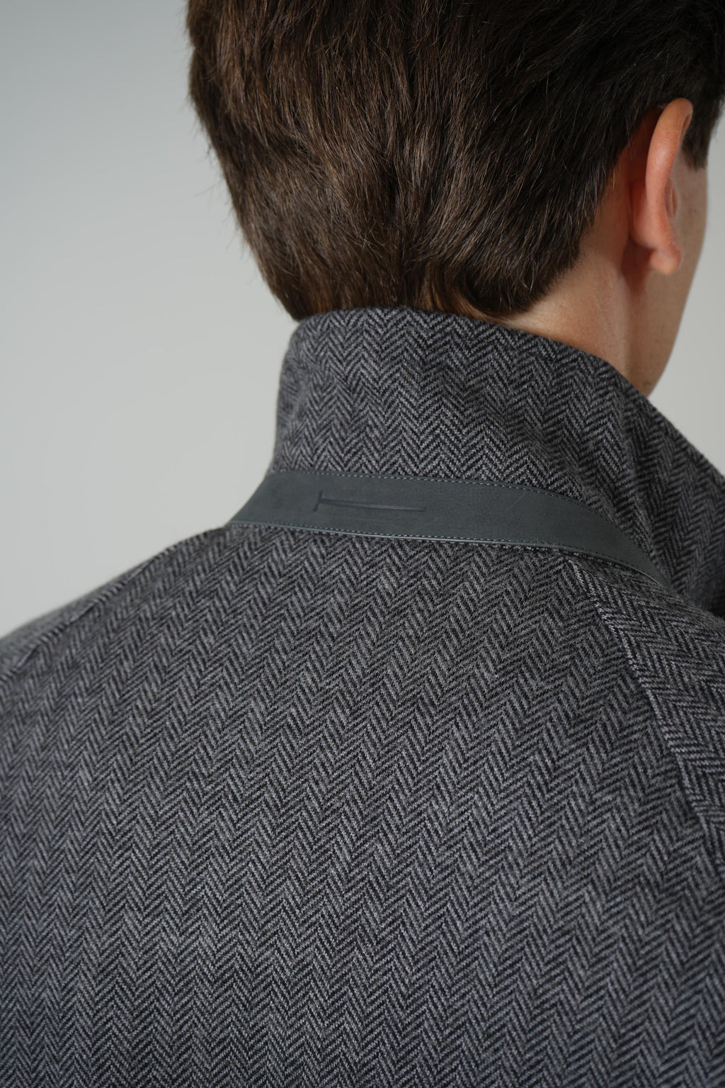 Cotton Wool Silk Herringbone Zip Through Funnel – Grey&Black
