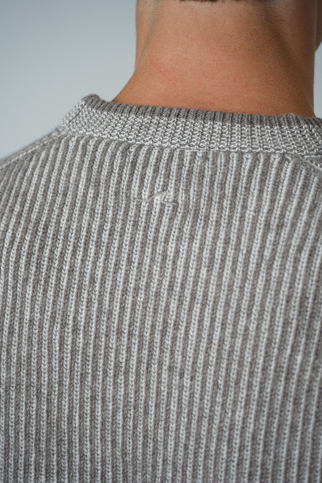 Cashmere Wool Blend Crewneck – 509