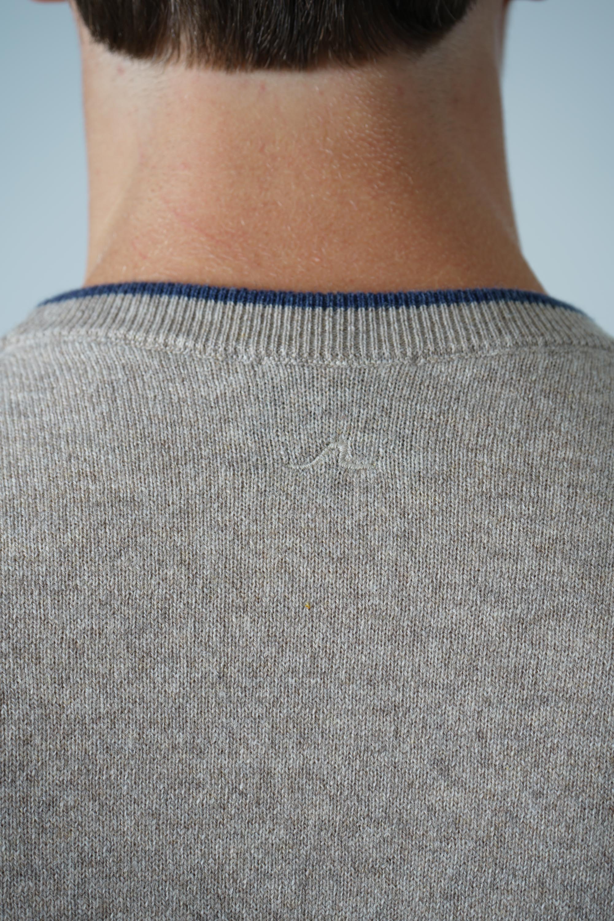 Pure Cashmere Crewneck – 545
