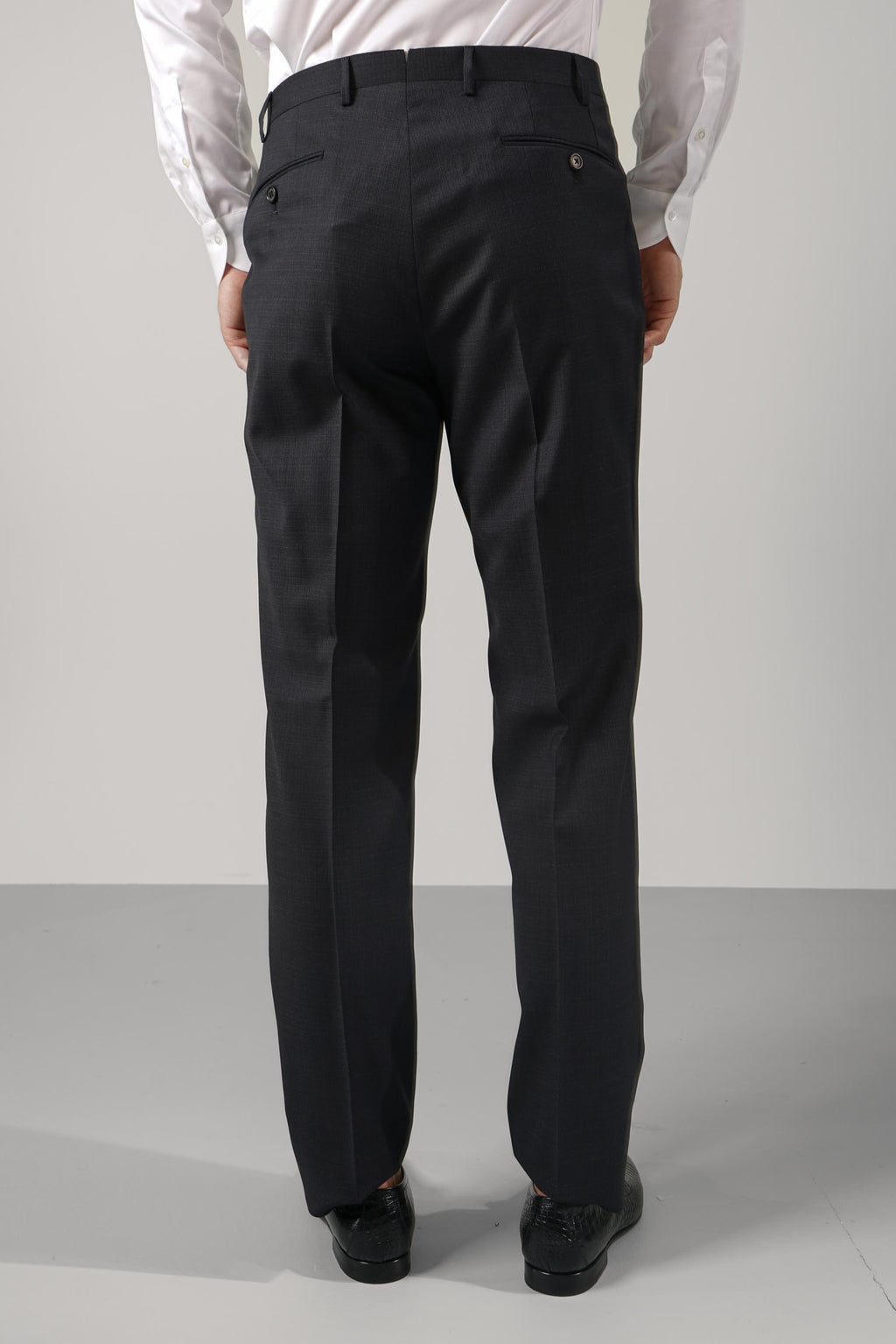 Suit 287275-2A17460 – 002
