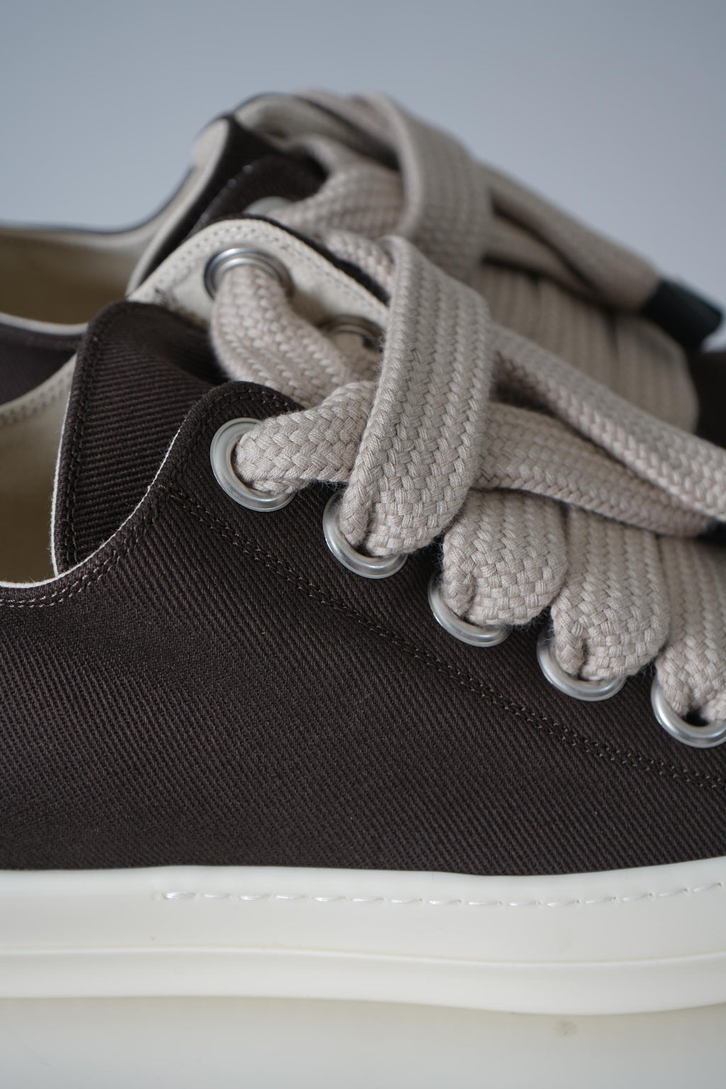 Rick Owens Jumbolace Low Sneaks – Dark Dust/Milk/Milk