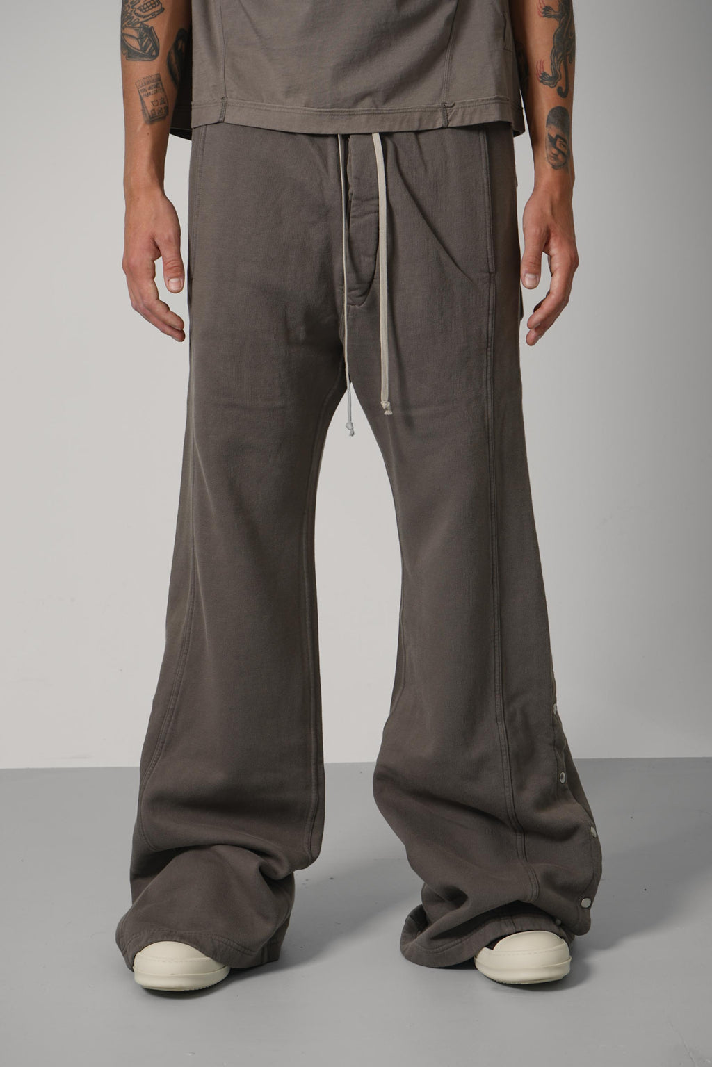 Rick Owens Wide Pusher Pants – Dust